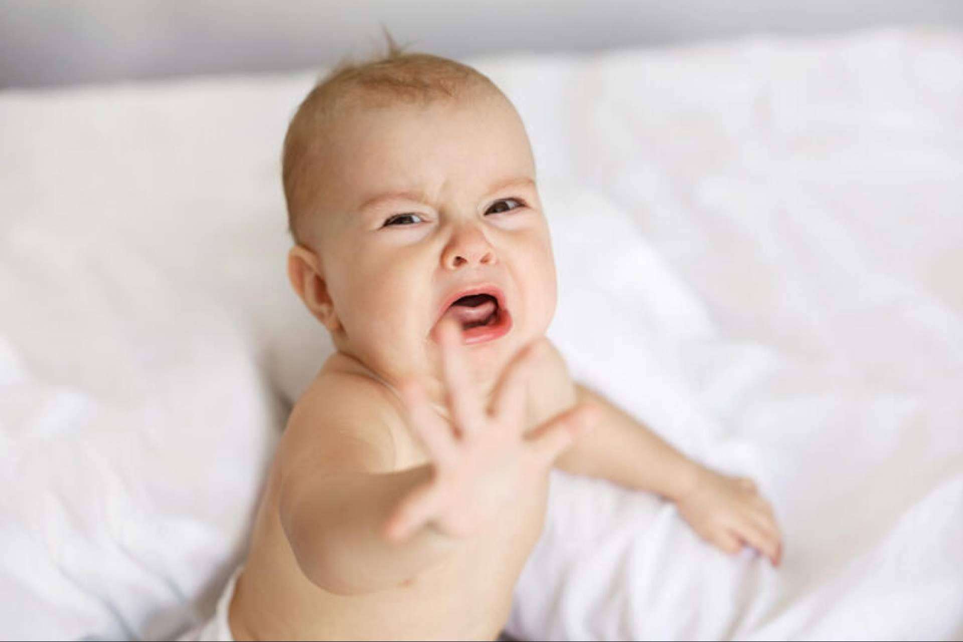 Baby Shhh! explica cómo deben actuar los padres y madres cuando su bebé llora mucho