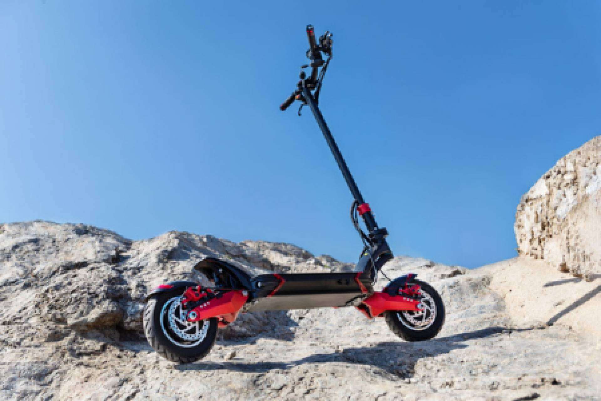 Conseguir un regalo perfecto para Navidad gracias al patinete eléctrico de HTO Urban Mobility