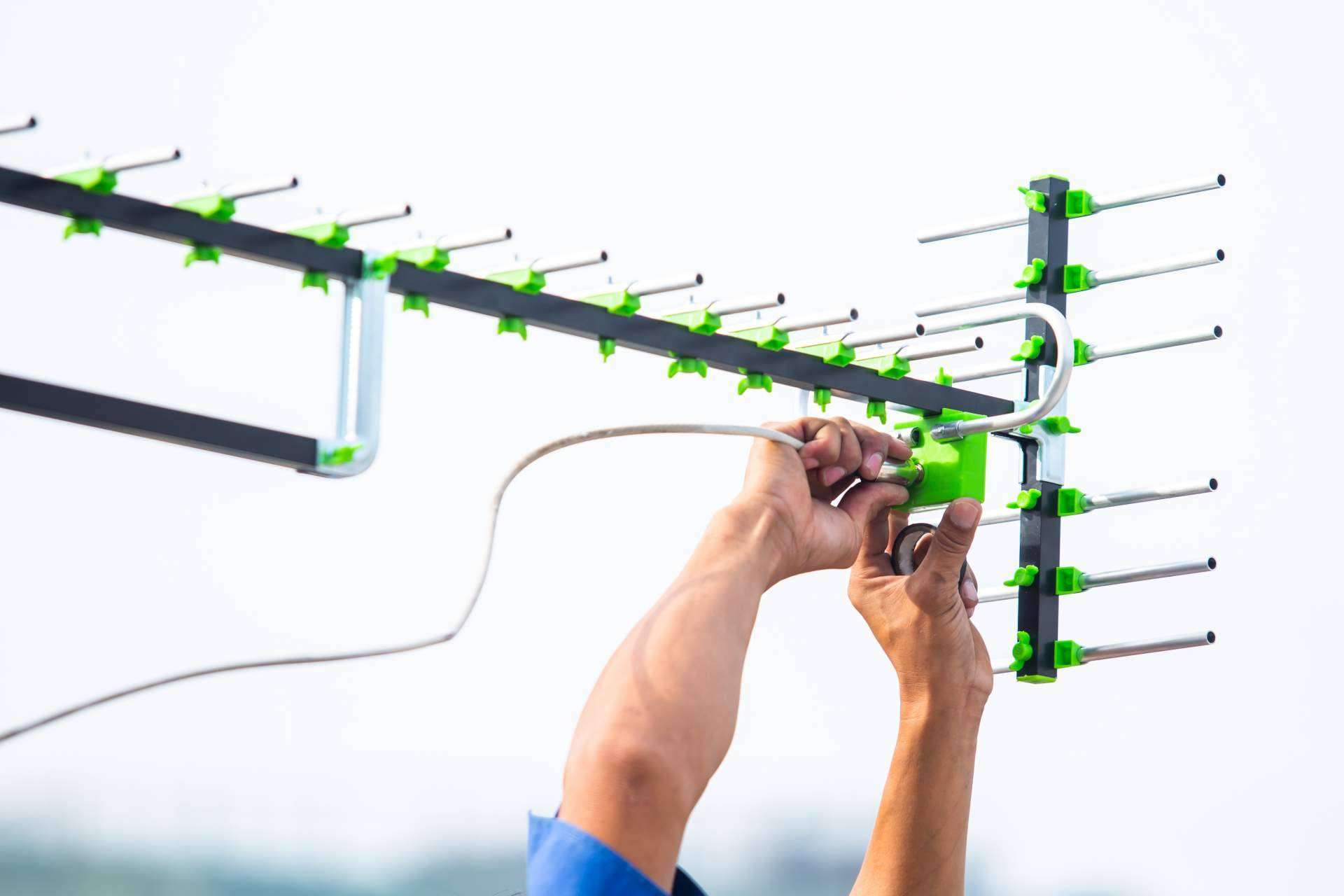 La asistencia de la empresa Antenistas Valencia para instalar y reparar antenas de televisión y telefonía