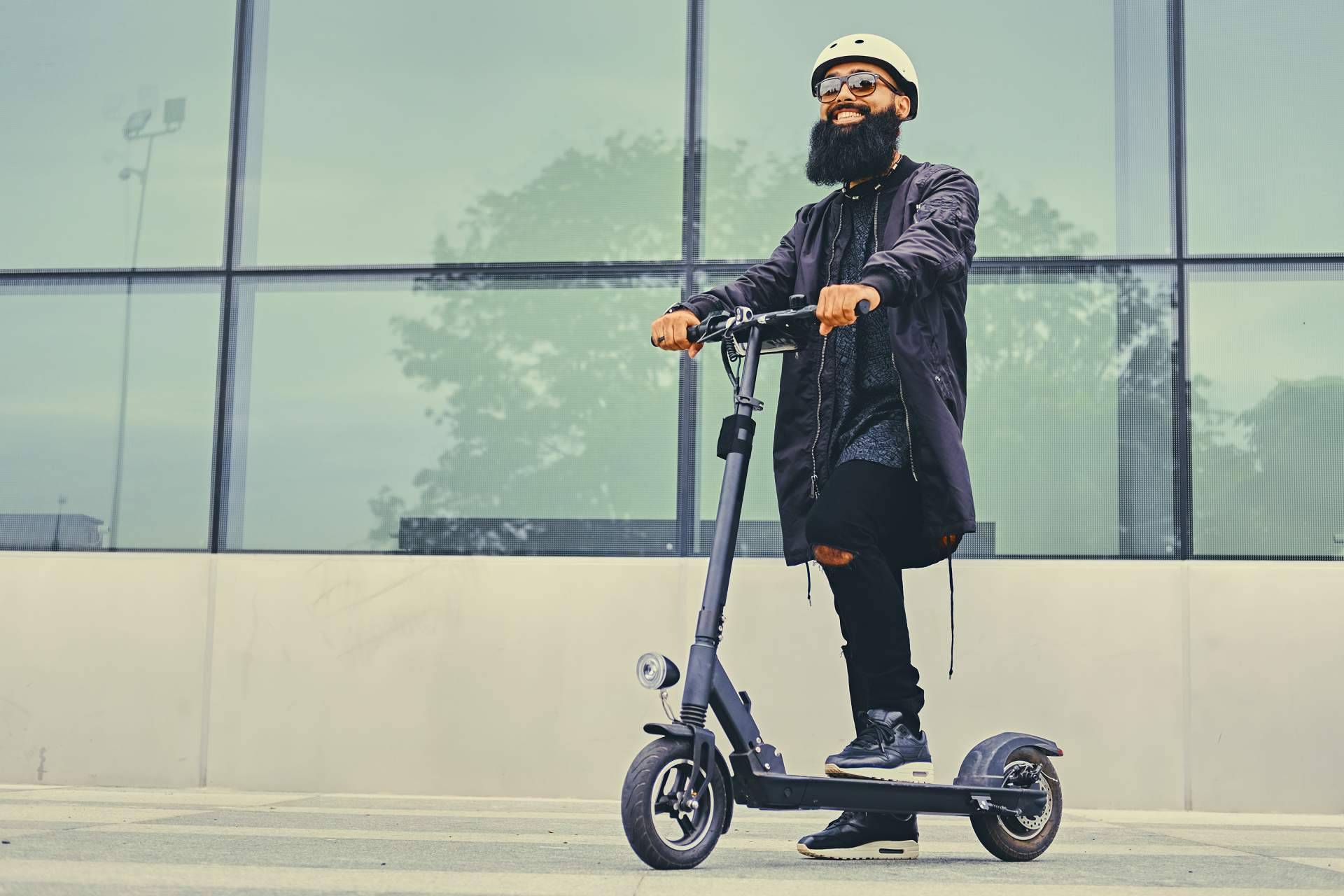 Una de las mejores opciones de alquiler patinete eléctrico Barcelona es la empresa LYNX