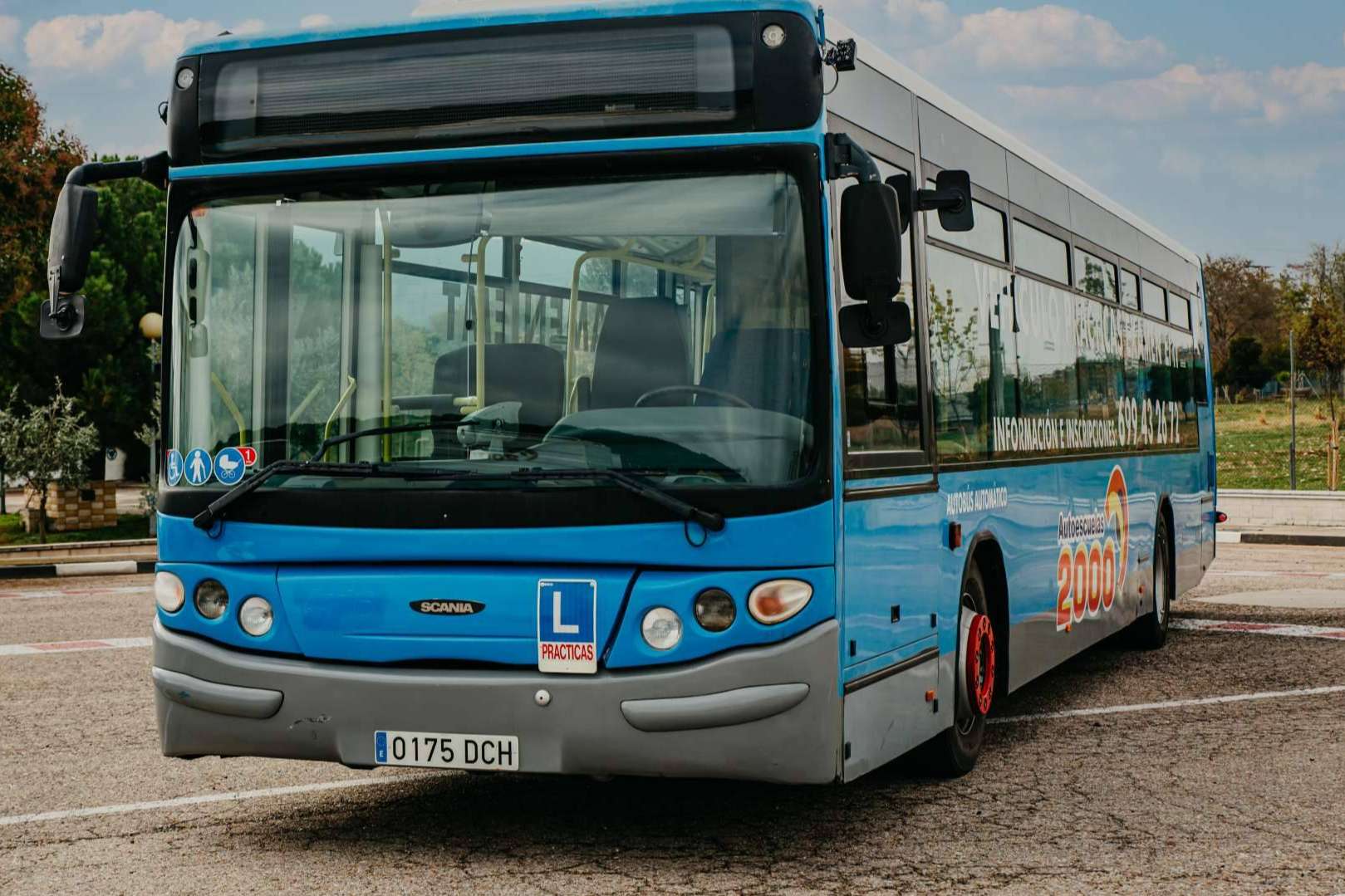 EMT Madrid, una gran oportunidad de empleo en el sector del autobús, por Autoescuela 2000