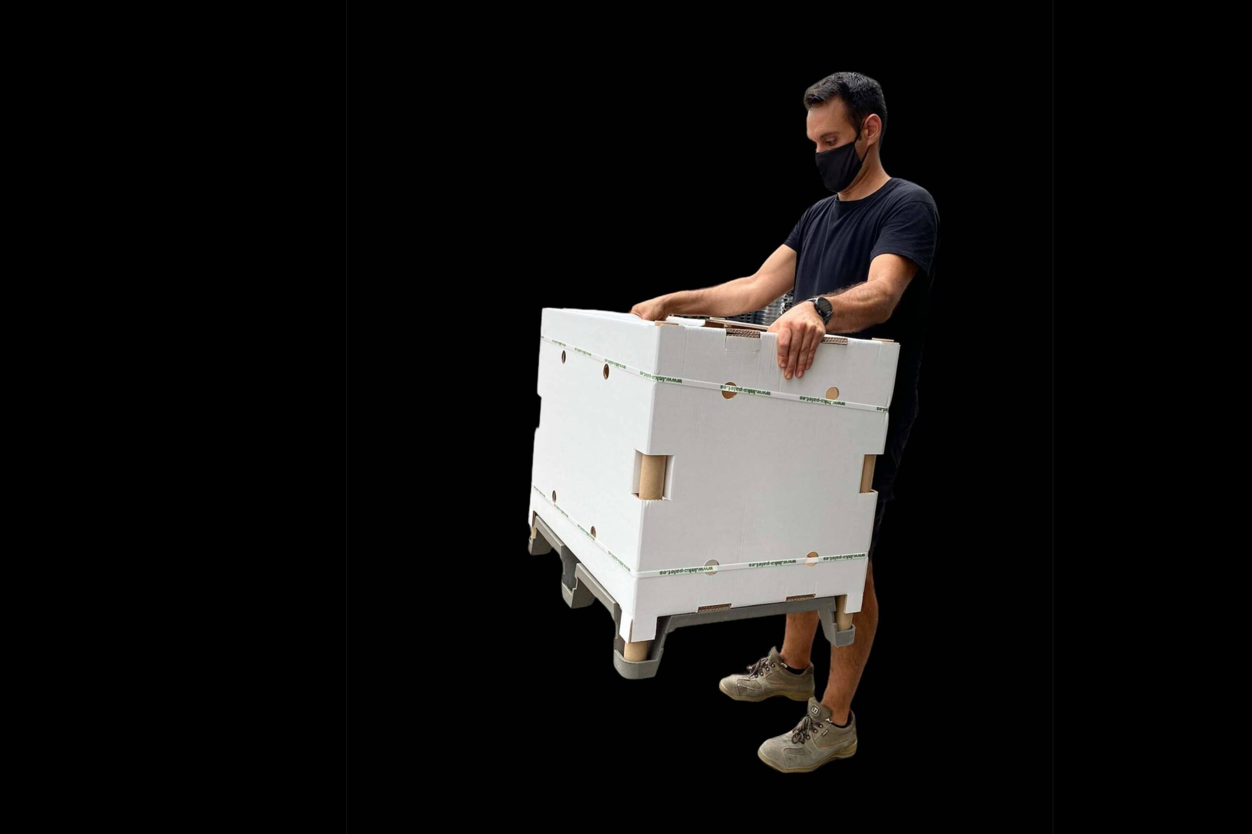 El Box Palet 600x800 mm de Inka Palet permite exponer o trasladar mercancía con máxima eficiencia