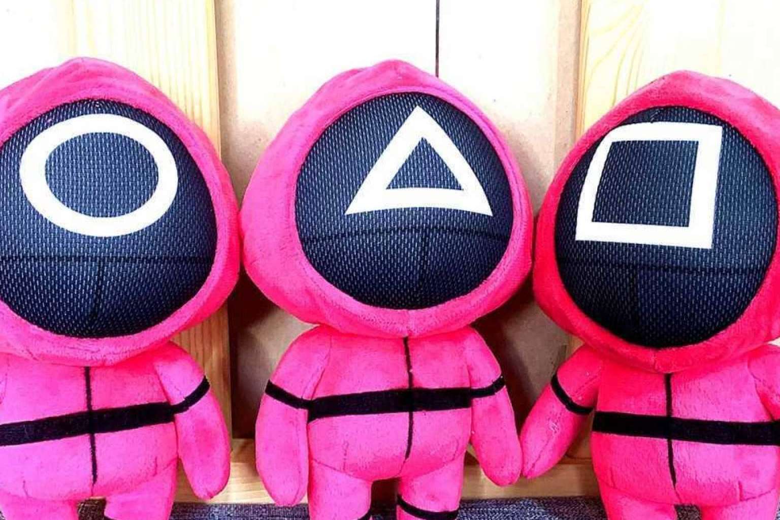 Los peluches de alta calidad del Juego del Calamar se comercializan en Albithinia