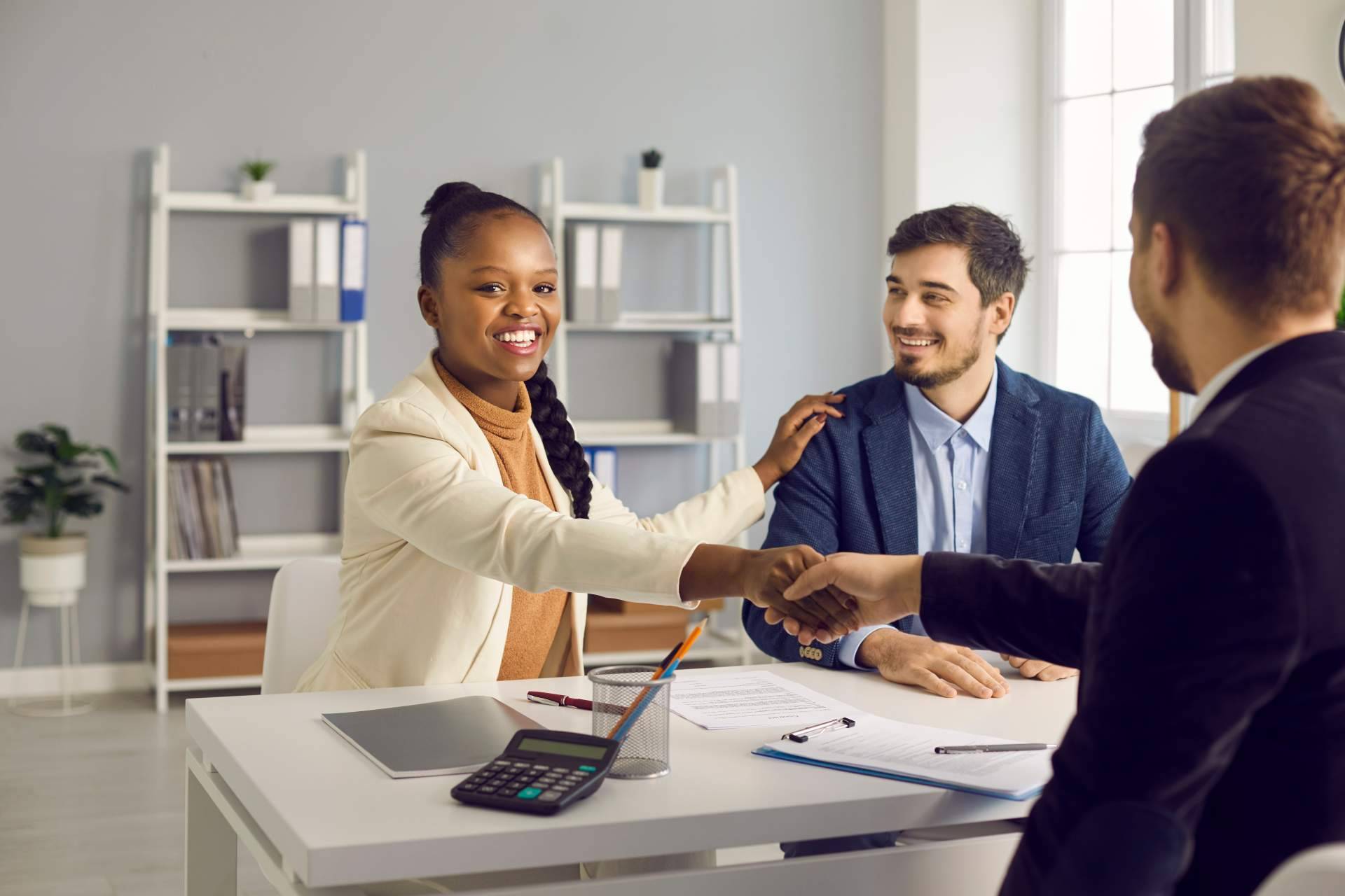 Cancelar una deuda de empresa mediante el soporte de Compro tu Empresa