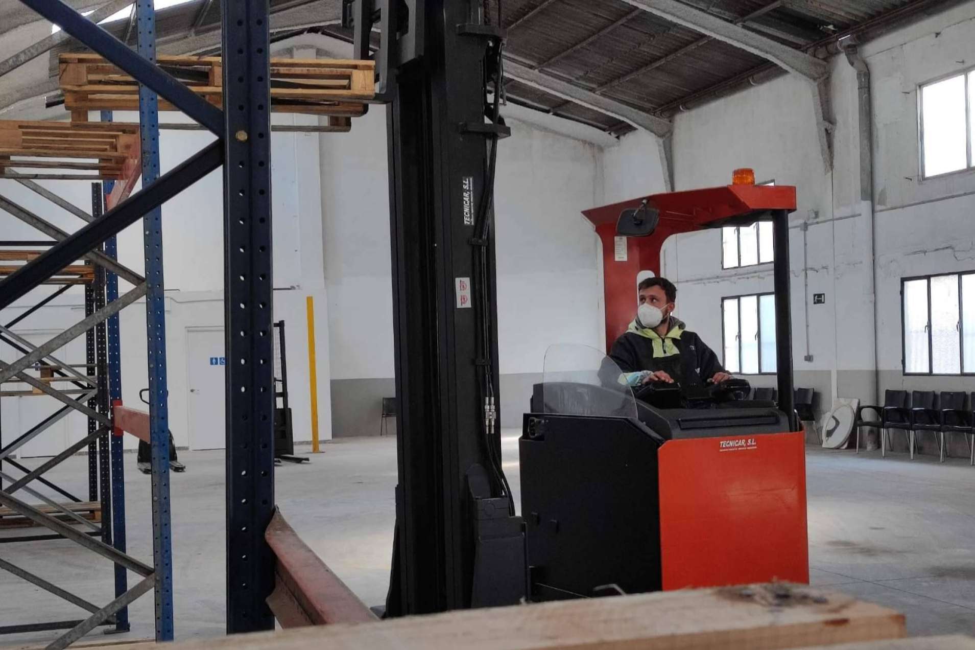Curso TPC para Aparatos Elevadores vs curso PRL para Carretillas Elevadoras, por Fadecom