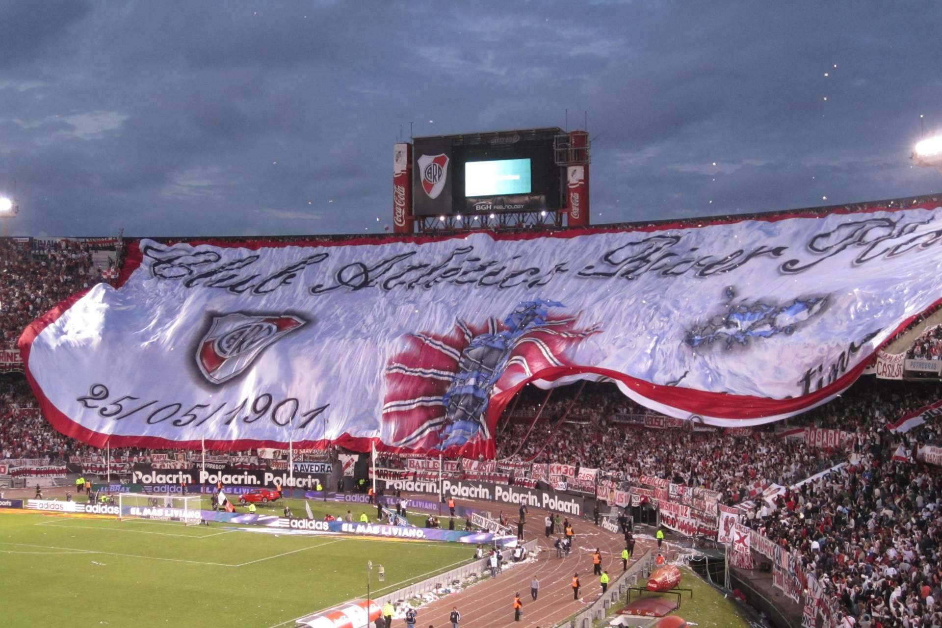 Football Host ofrece entradas River Plate