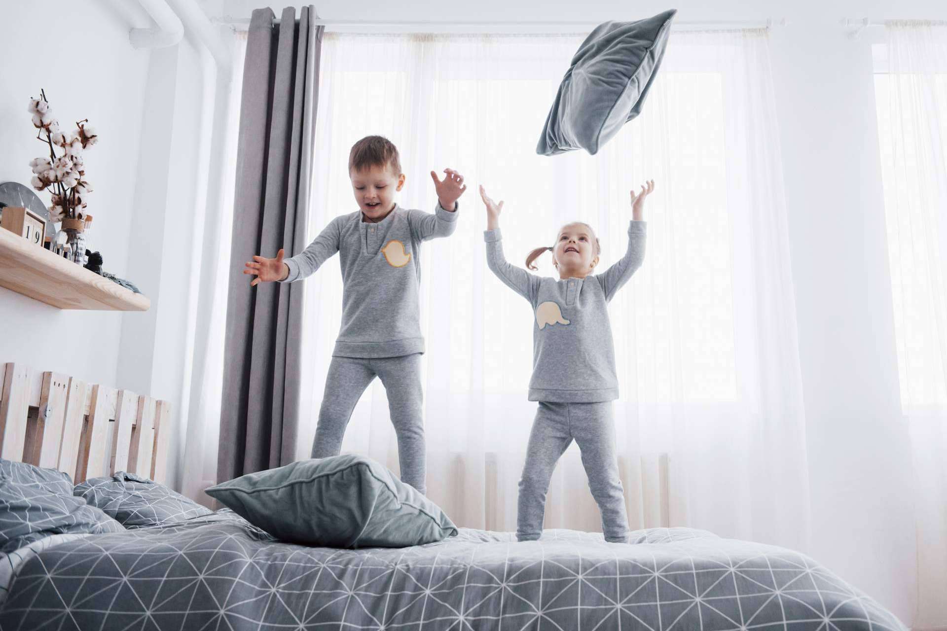 Darle un toque a la habitación de los más pequeños con las fundas nórdicas infantiles coloridas de EstiloHogar