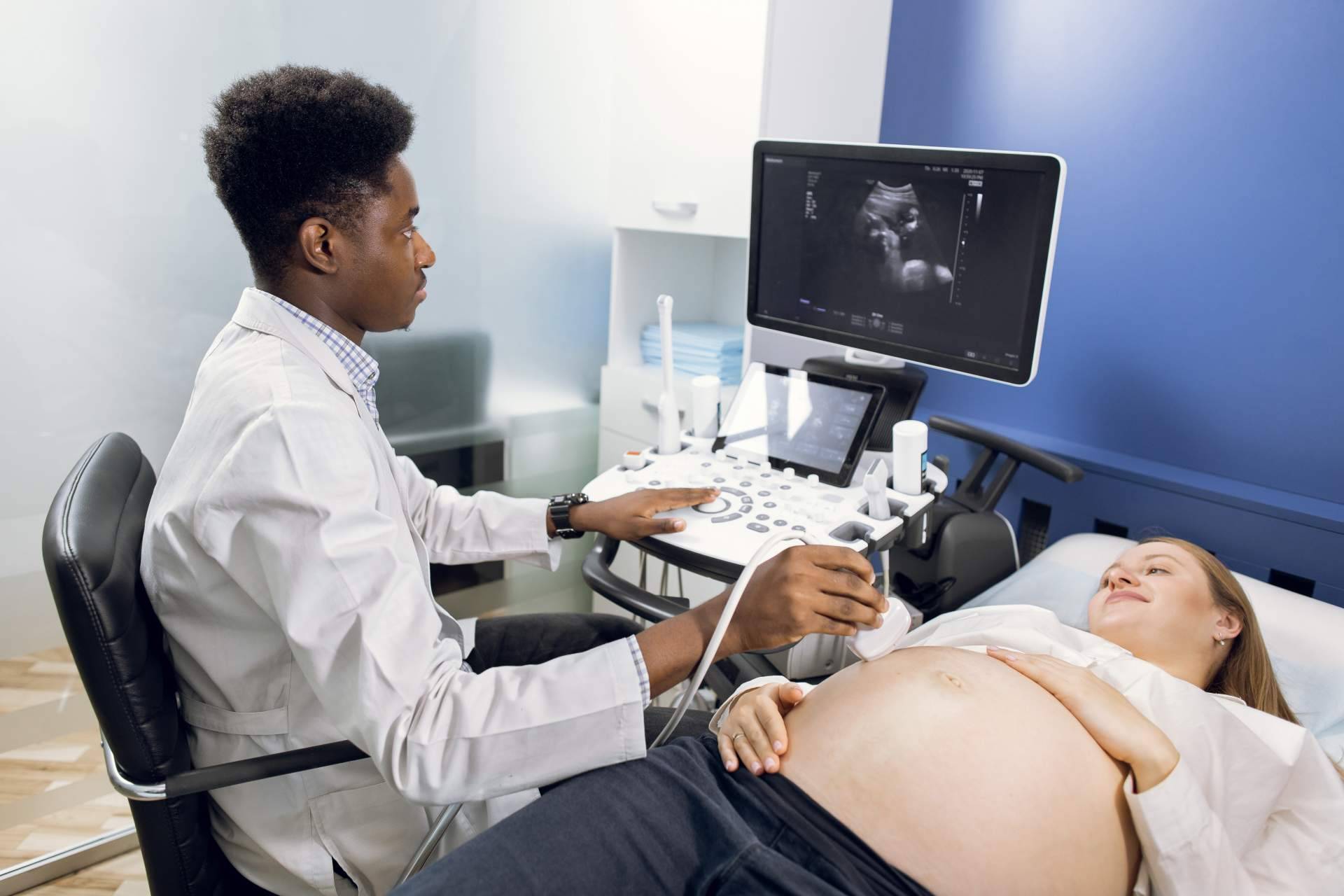Coach RCP ofrece cursos para aprender a hacer RCP en embarazadas