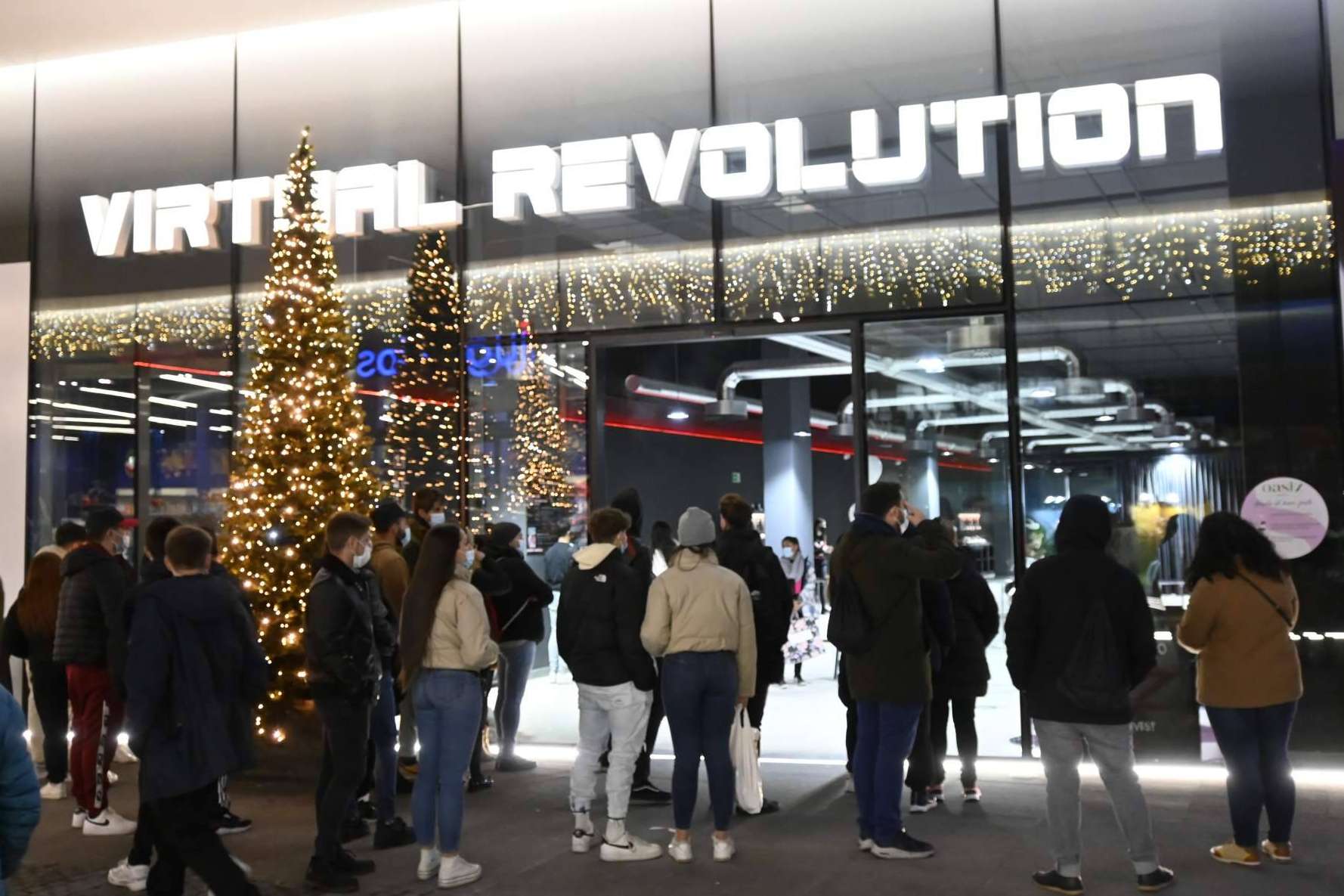 Realidad Virtual en Madrid con VR Airsoft y Virtual Revolution