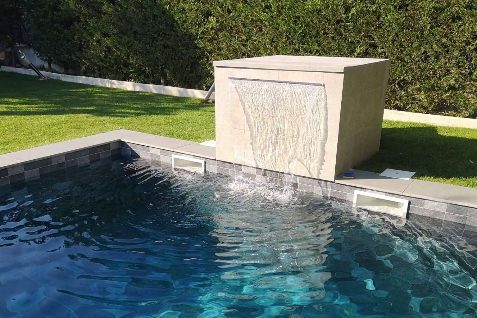 Las piscinas sin tuberías con uno de los sistemas más eficientes e innovadores del mercado