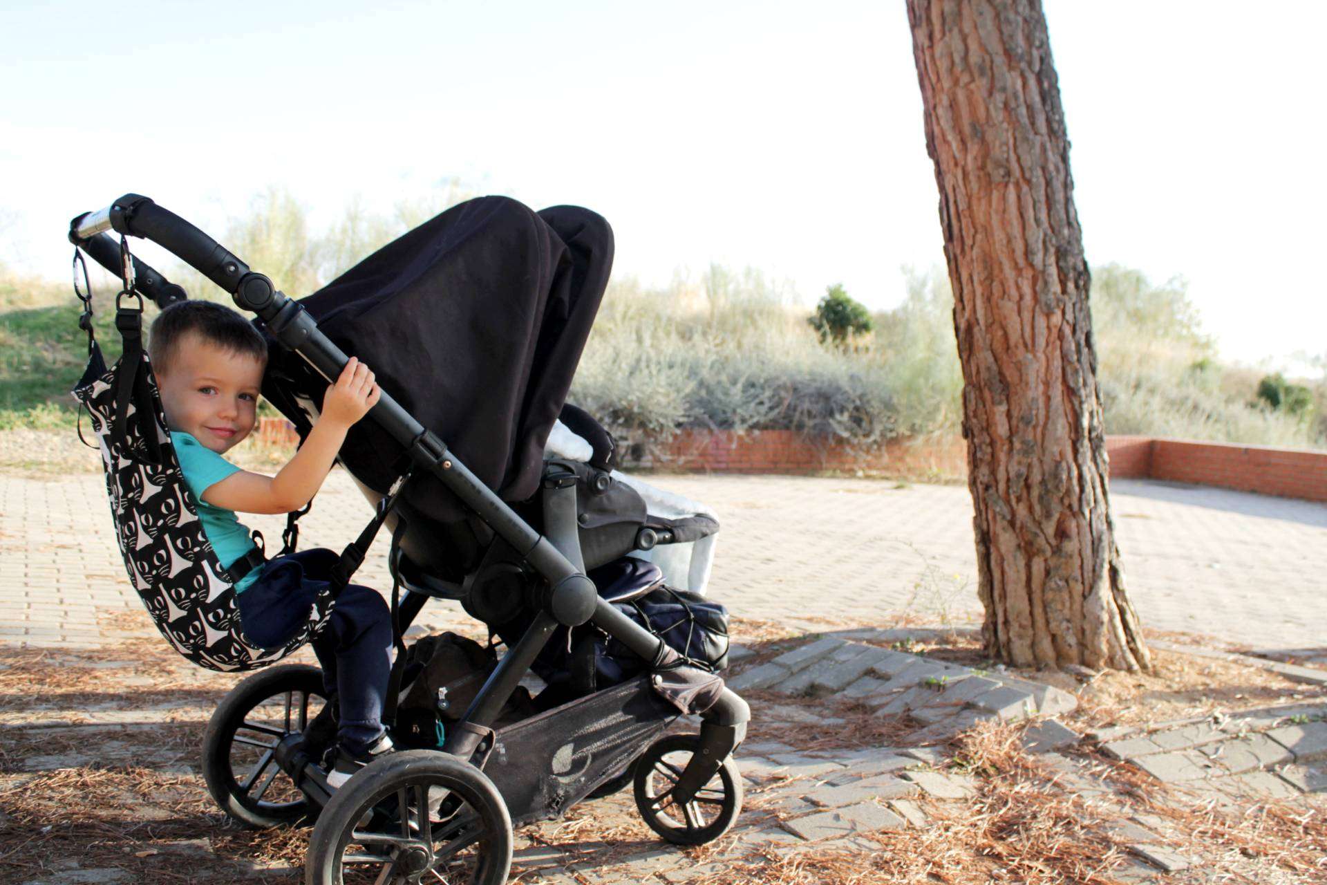Llevar a dos niños en el mismo carro con la silla auxiliar de amaBABY