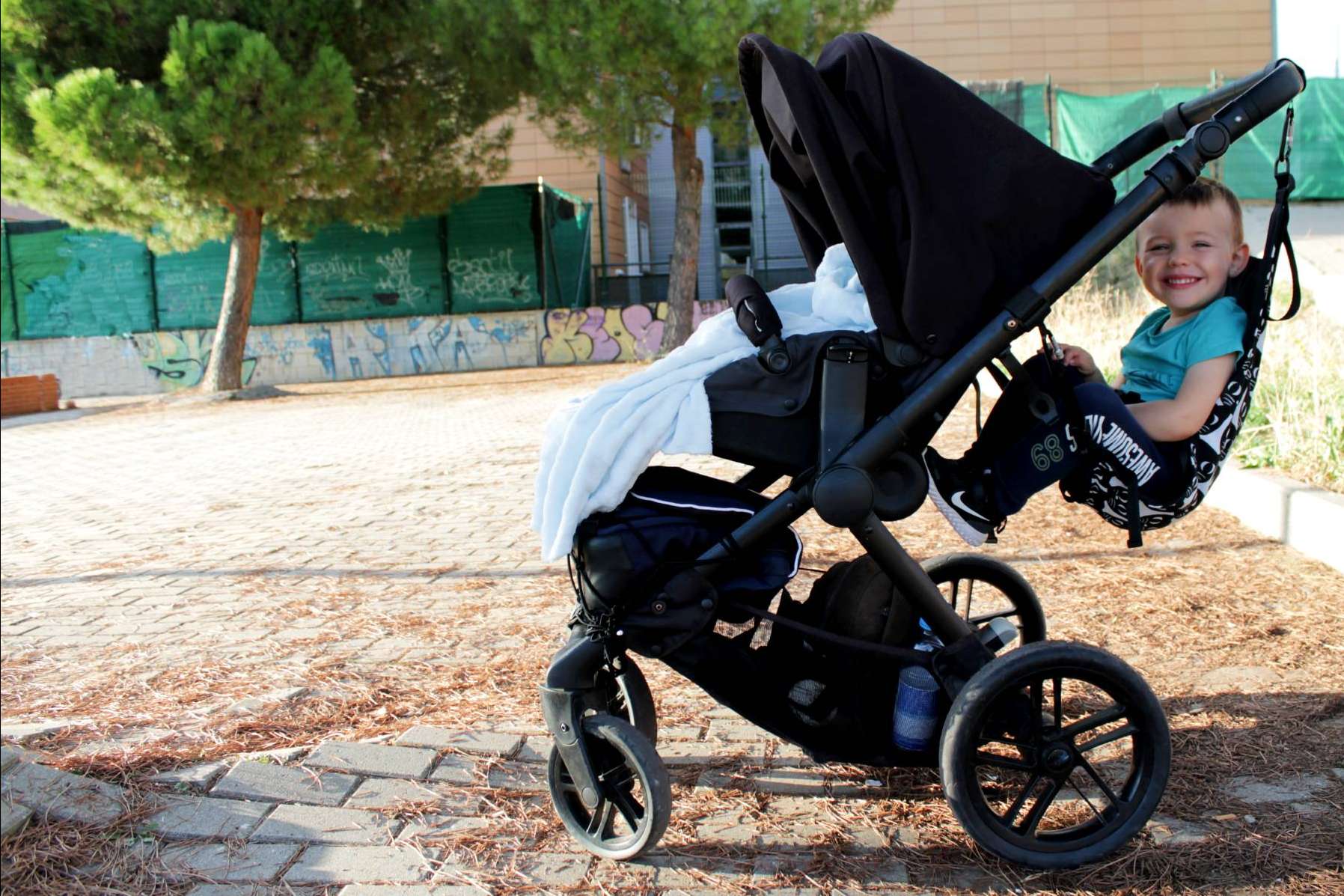 El pack amaBABY, una solución práctica para llevar a dos niños pequeños