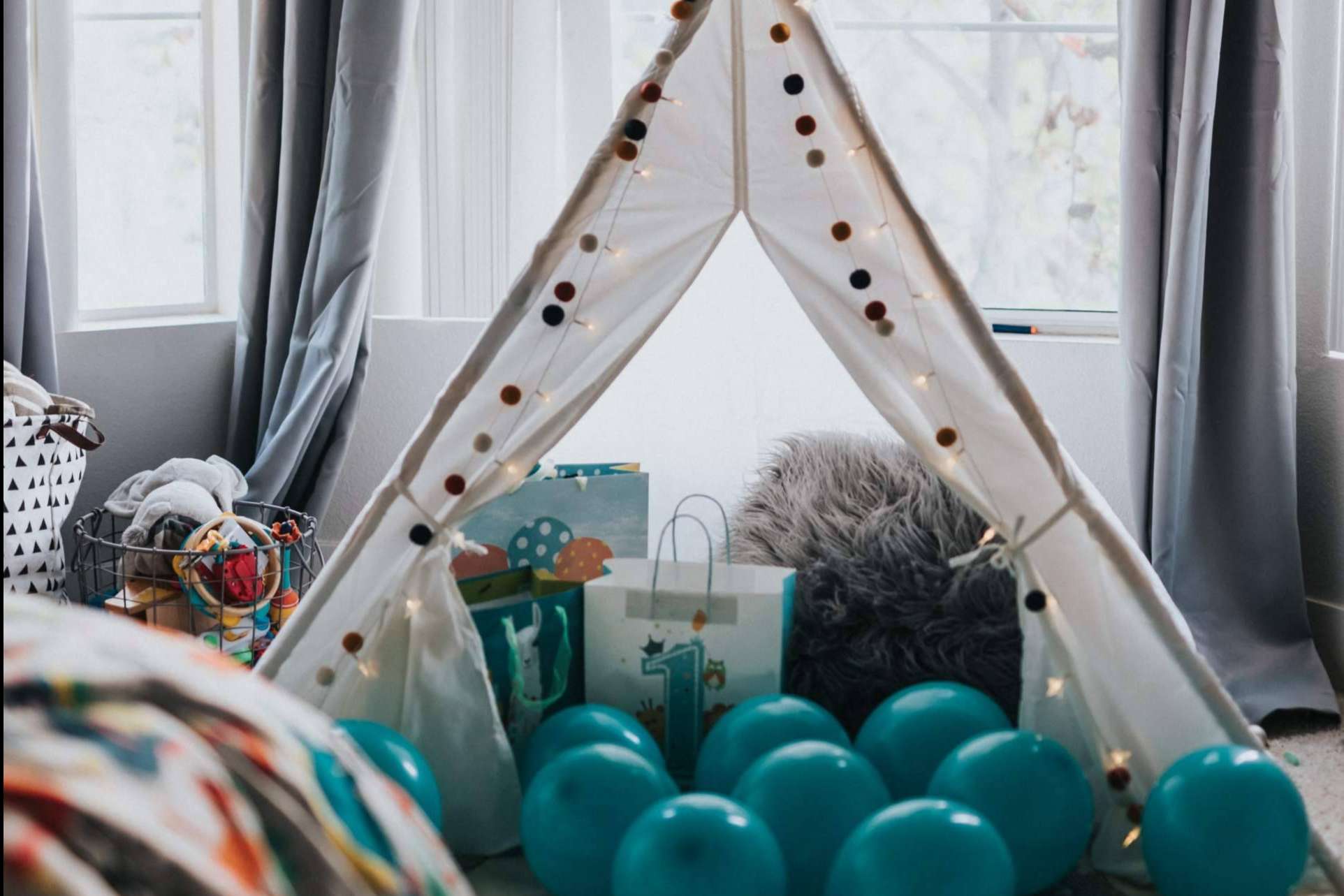 Para decorar una habitación infantil, Buychester ofrece muebles y diseños especiales