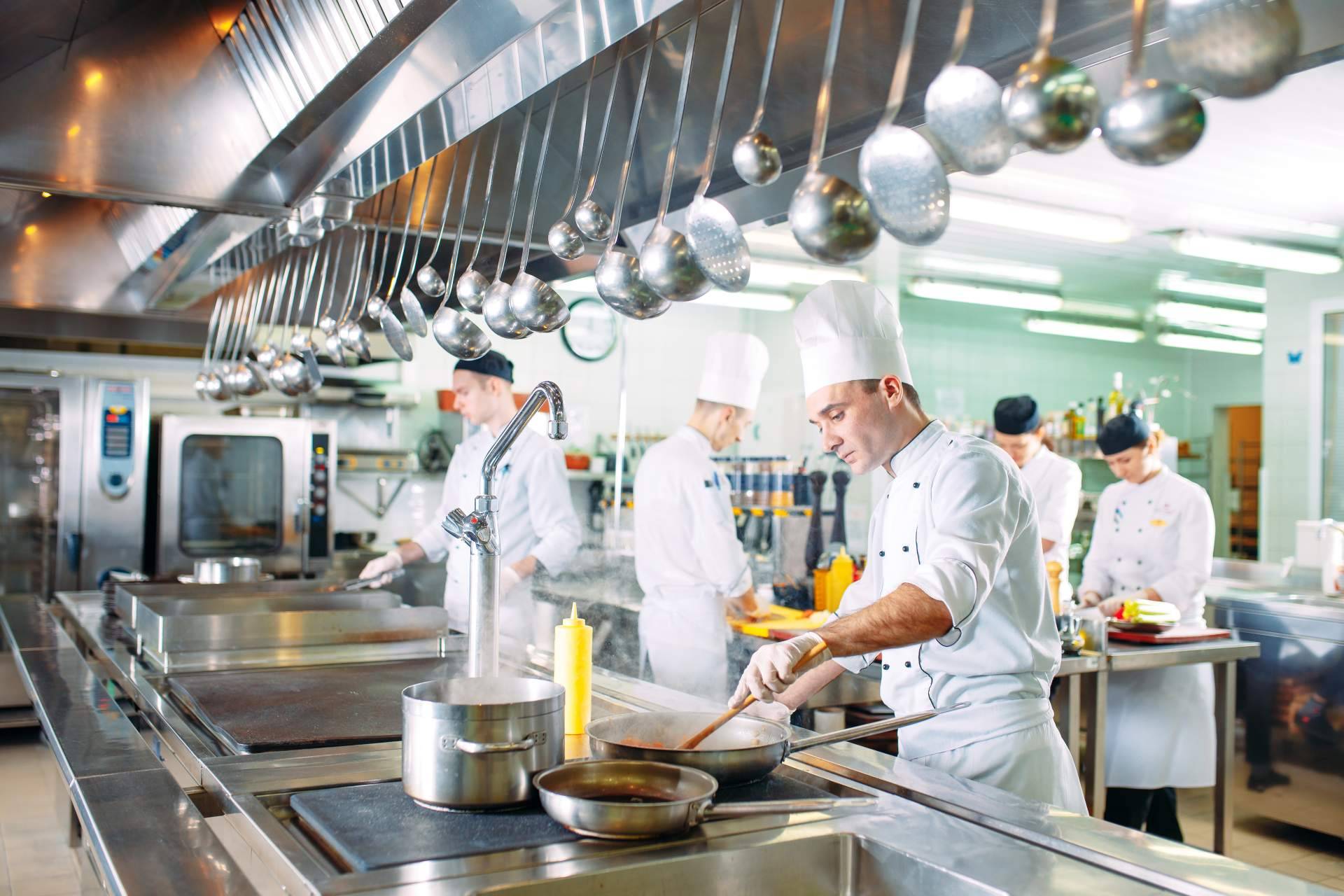 ¿Qué conocimientos adquirirá un alumno en el Curso de Manipulador de Alimentos impartido por Academia Damito?