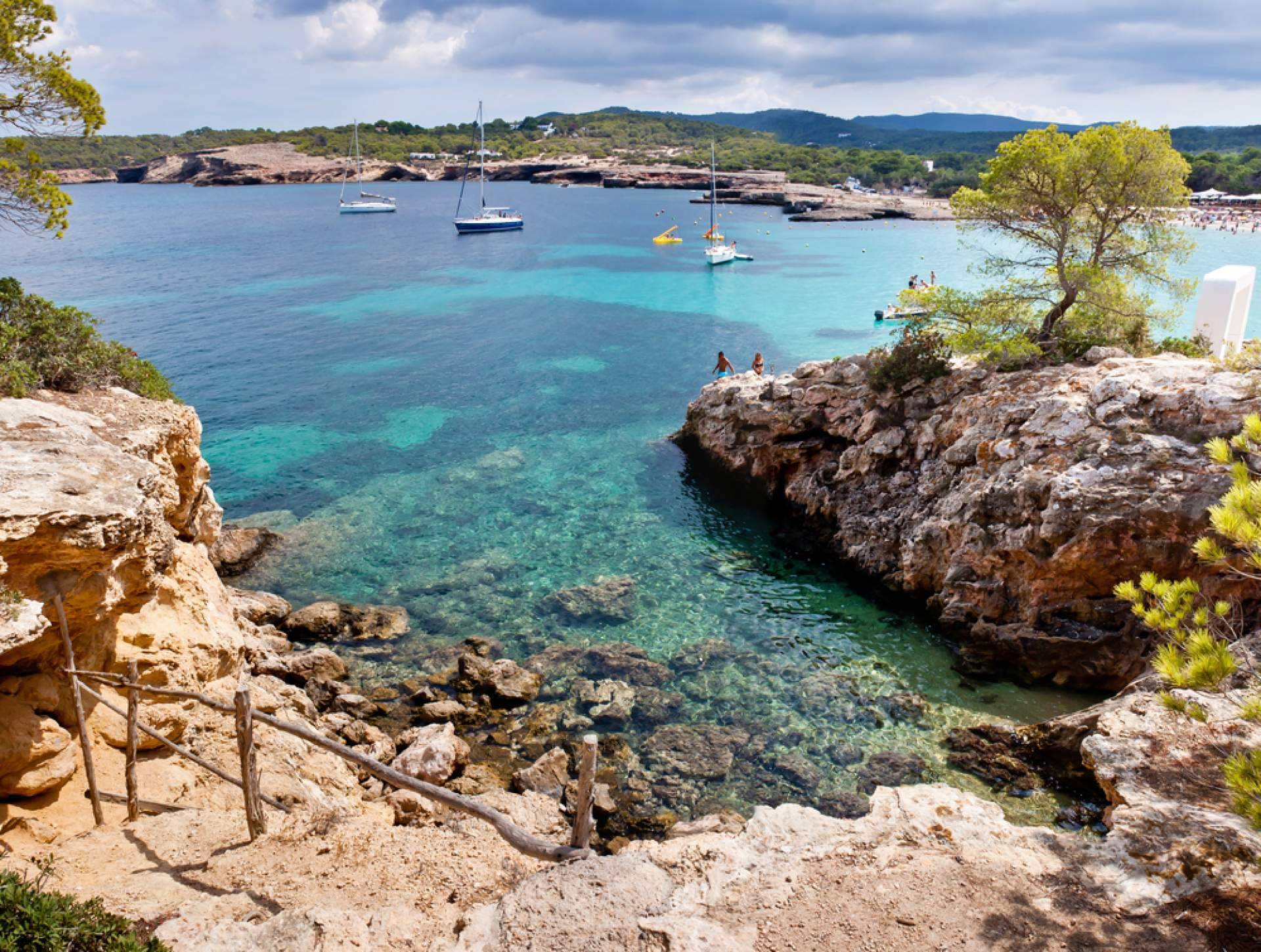 K10 Rent a Car permite recorrer la isla de Ibiza y descubrir sus rincones secretos en coche