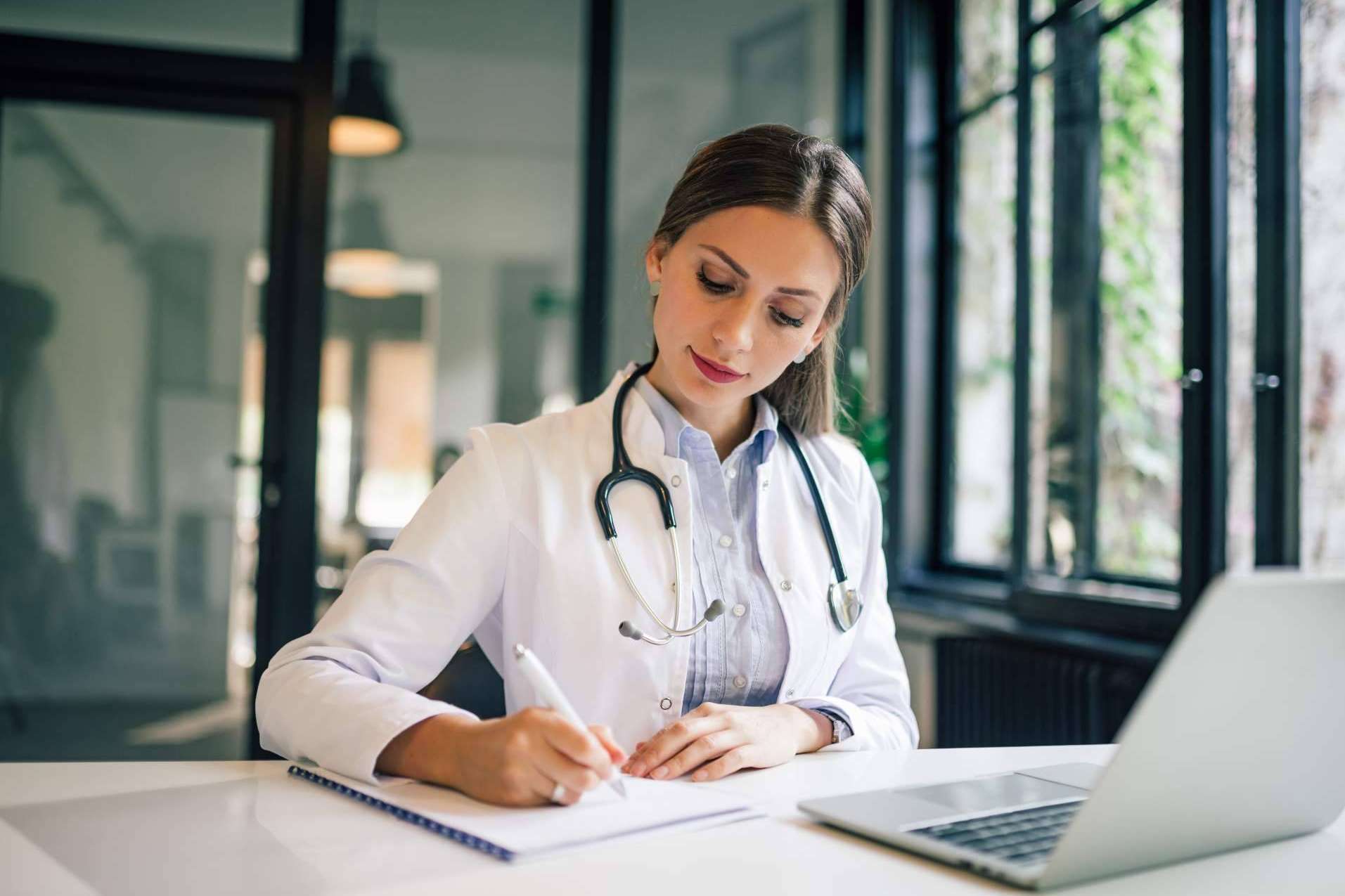 Llega Uromedics, uno de los mejores buscadores de especialistas y clínicas de urología y salud sexual masculina