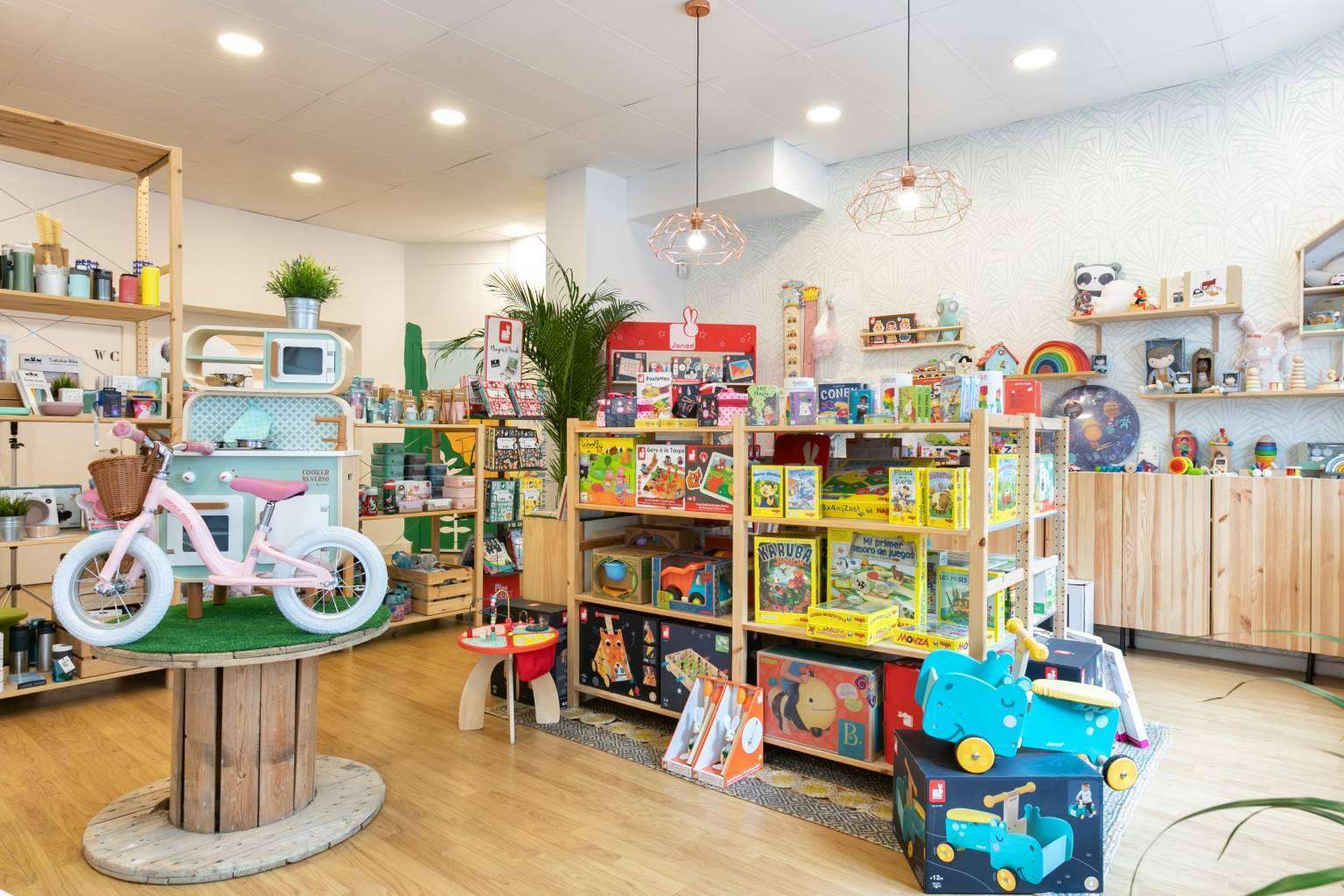 Estímulos Maternales, tiendas de juguetes en Marbella con productos sostenibles y ecológicos