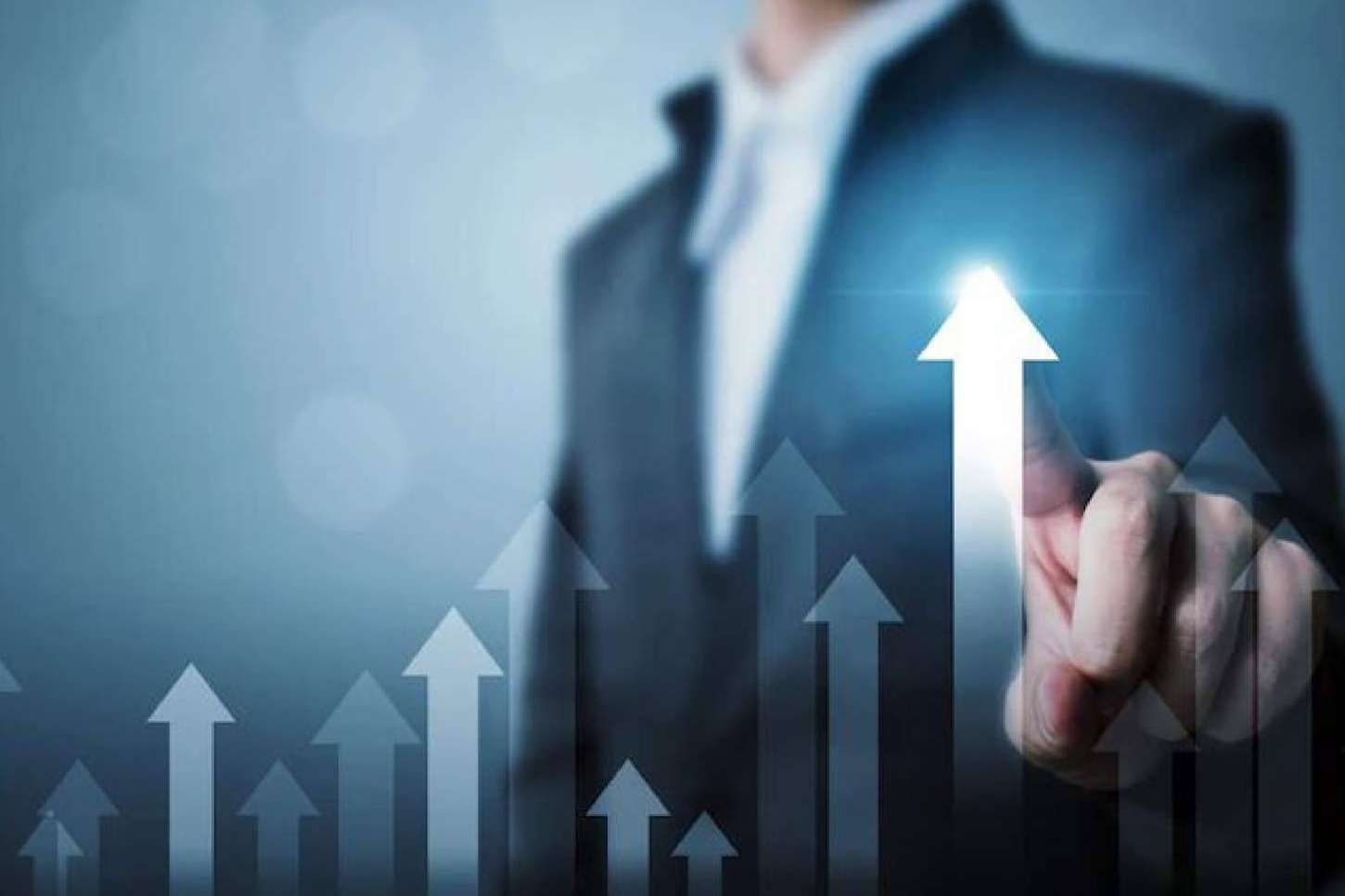 Tarifasluzpymes.com explica qué es un asesor energético para empresas y por qué será necesario en un futuro