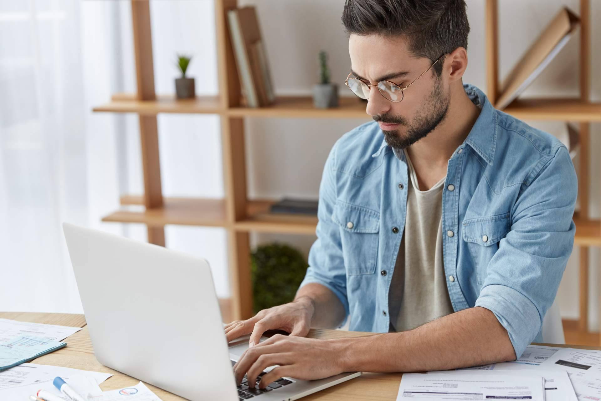 Mejorar las habilidades de escritura, gracias a la herramienta Reescribir Textos
