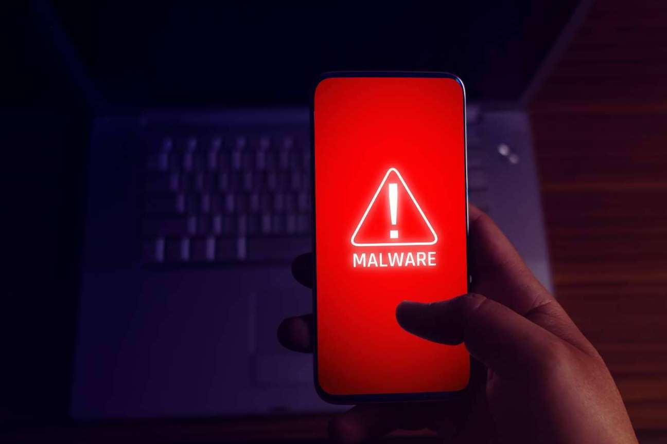 Metafrase y el software Sophos para proteger el móvil del malware