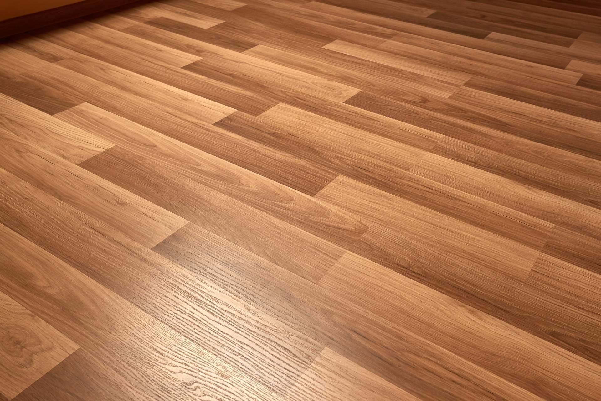 Encontrar todos los equipos para cortar parquet de la forma más eficiente y productiva de la mano de MAJO Rentals
