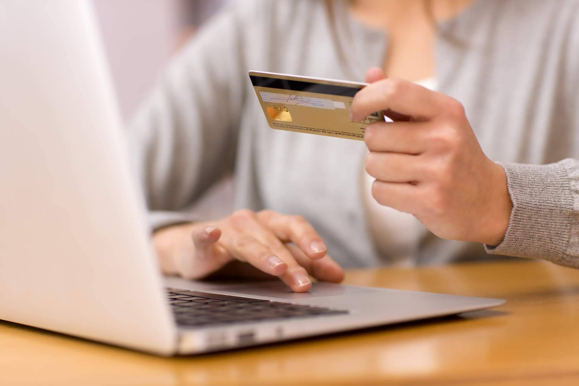 ¿Cuáles son los beneficios de la omnicalidad, en entornos móvil y e-commerce?, (Máster de la UCM)