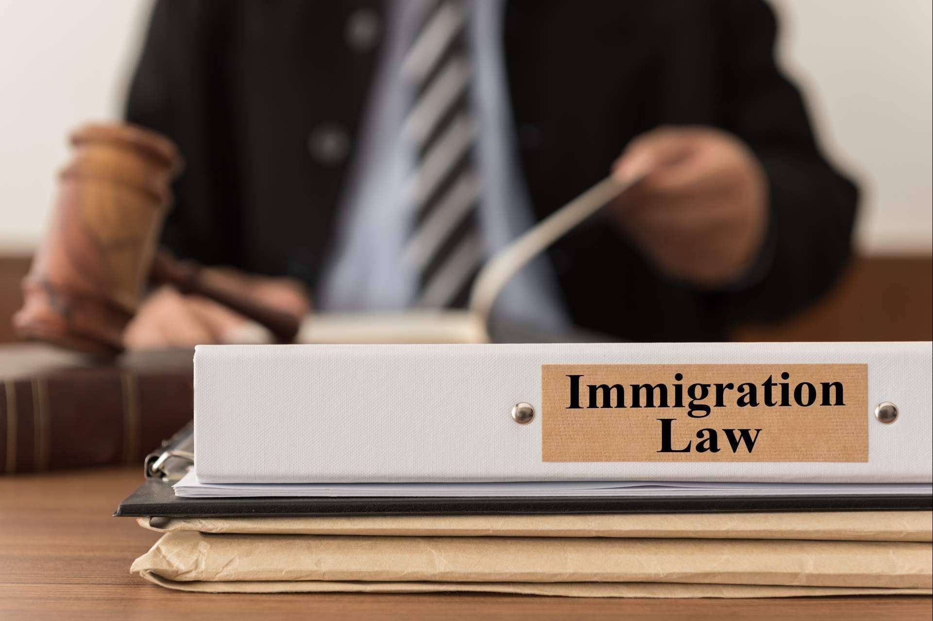 ¿Qué es el arraigo por formación y cómo solicitarlo?, Europa Legal lo explica