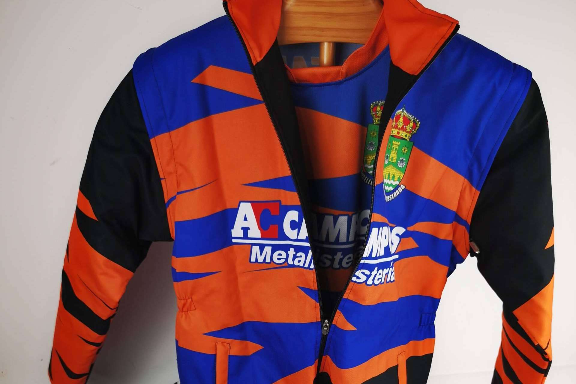 Ropa personalizada off road pensada en el Dakar, por ADHESIVOSEMBARRADOS
