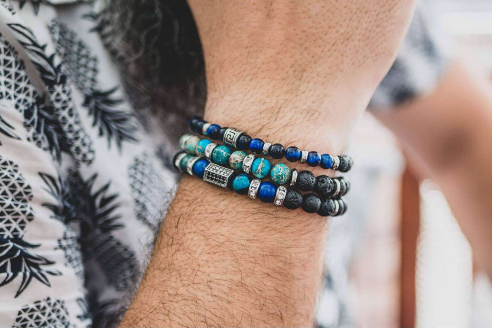 Pulseras para hombre de MALOMALOTE para outfits con mucho estilo
