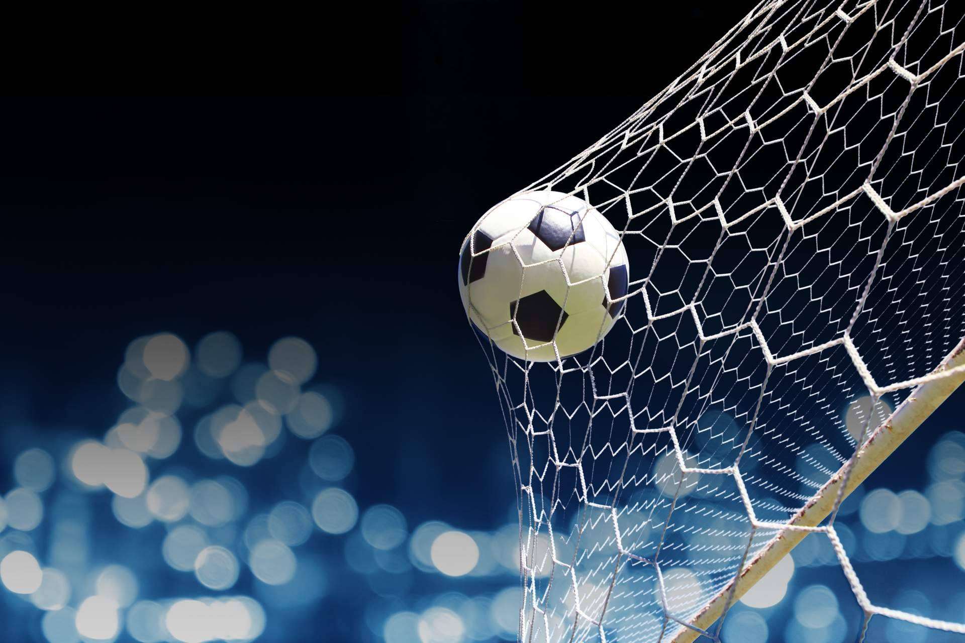 ¿Cómo funciona el fútbol fantasy en España?, por Comuniate