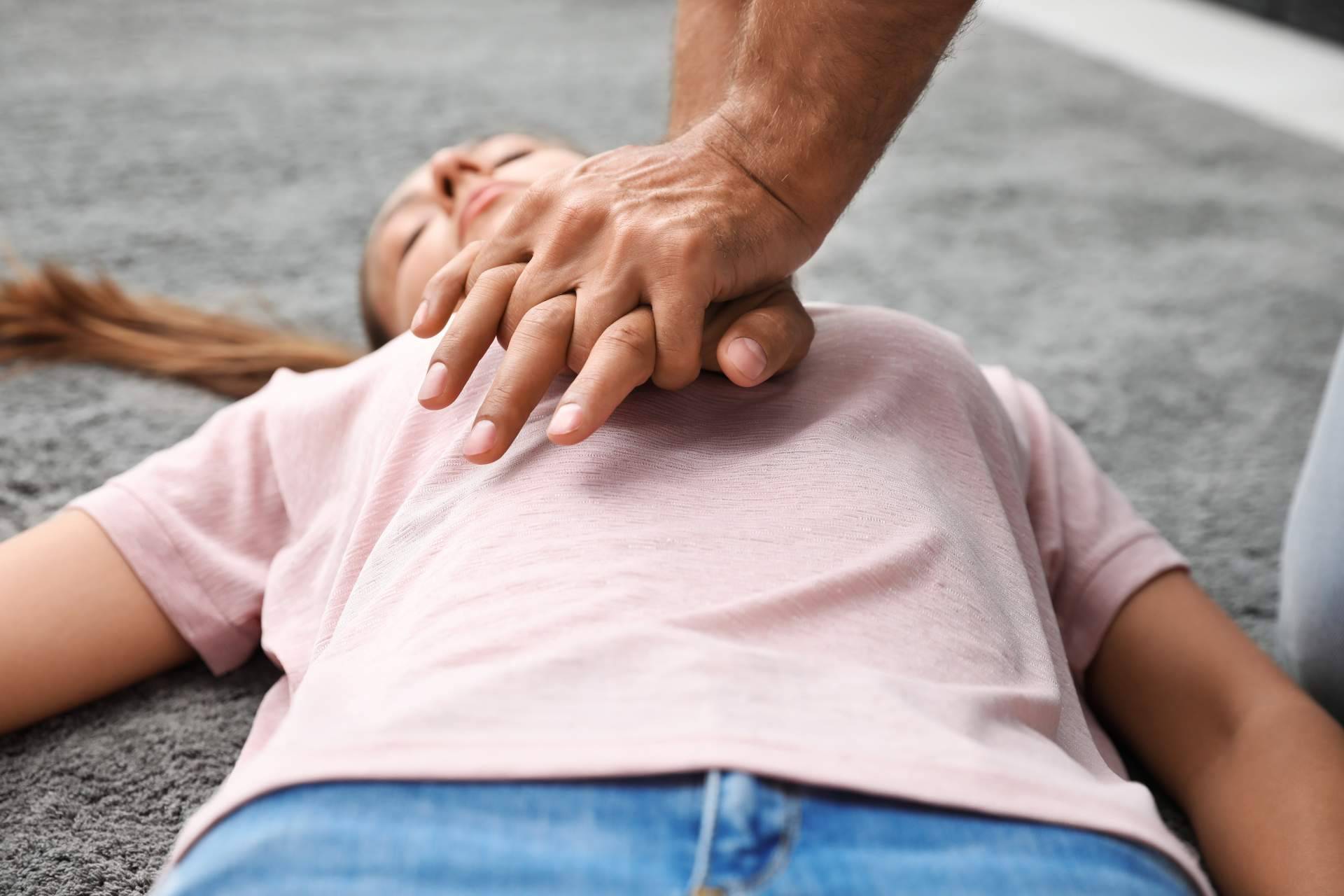 Taller de RCP Básico con Fátima Pérez Cardiología
