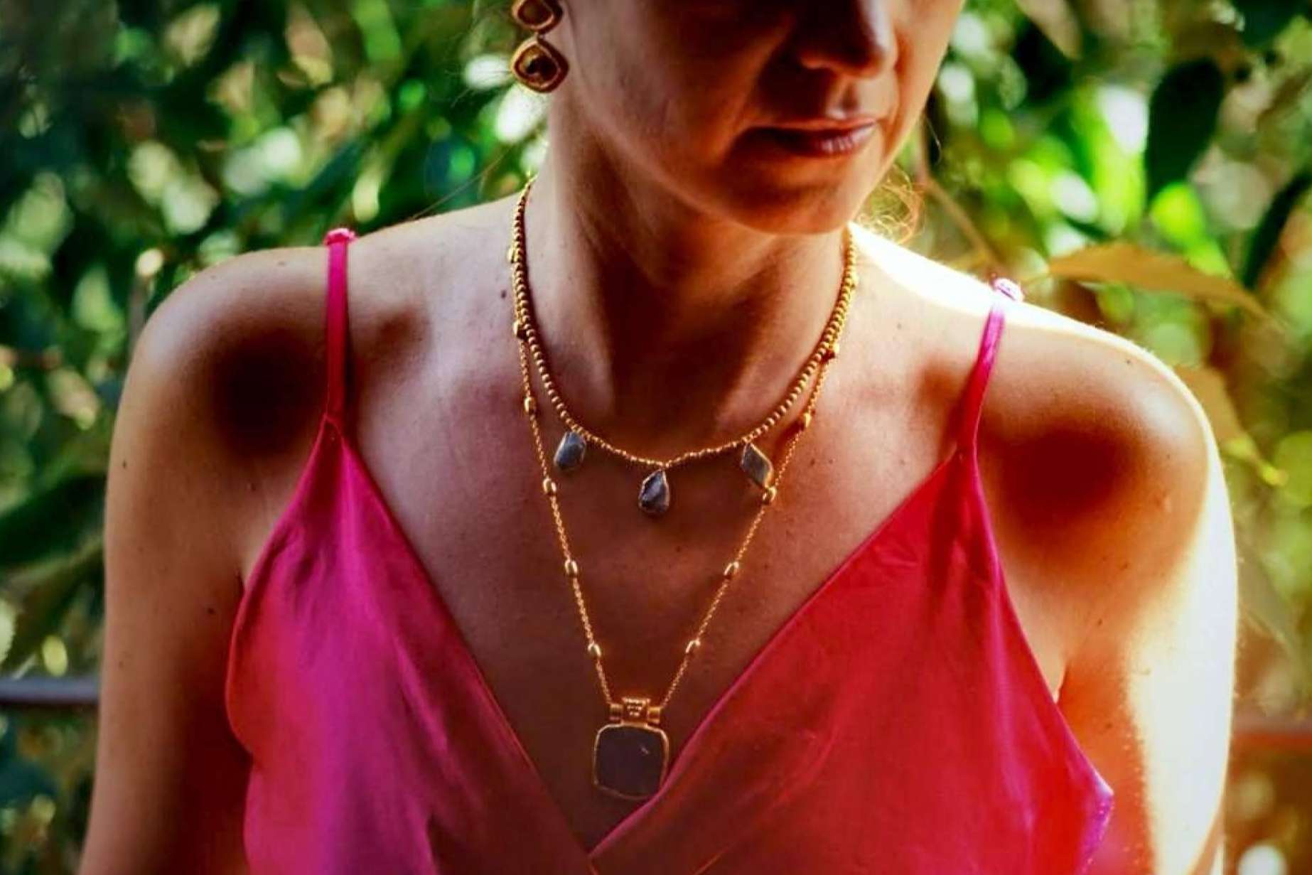 Las joyas con piedras de Isabel Lamadrid, una marca elegante y original