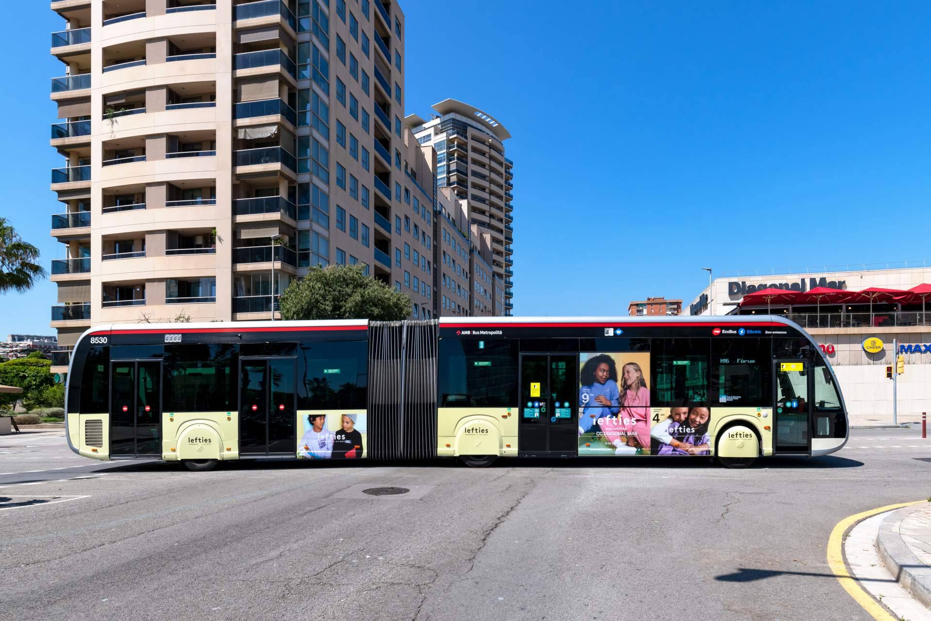 Campañas sostenibles en los buses integrales de Barcelona de la mano de Promedios