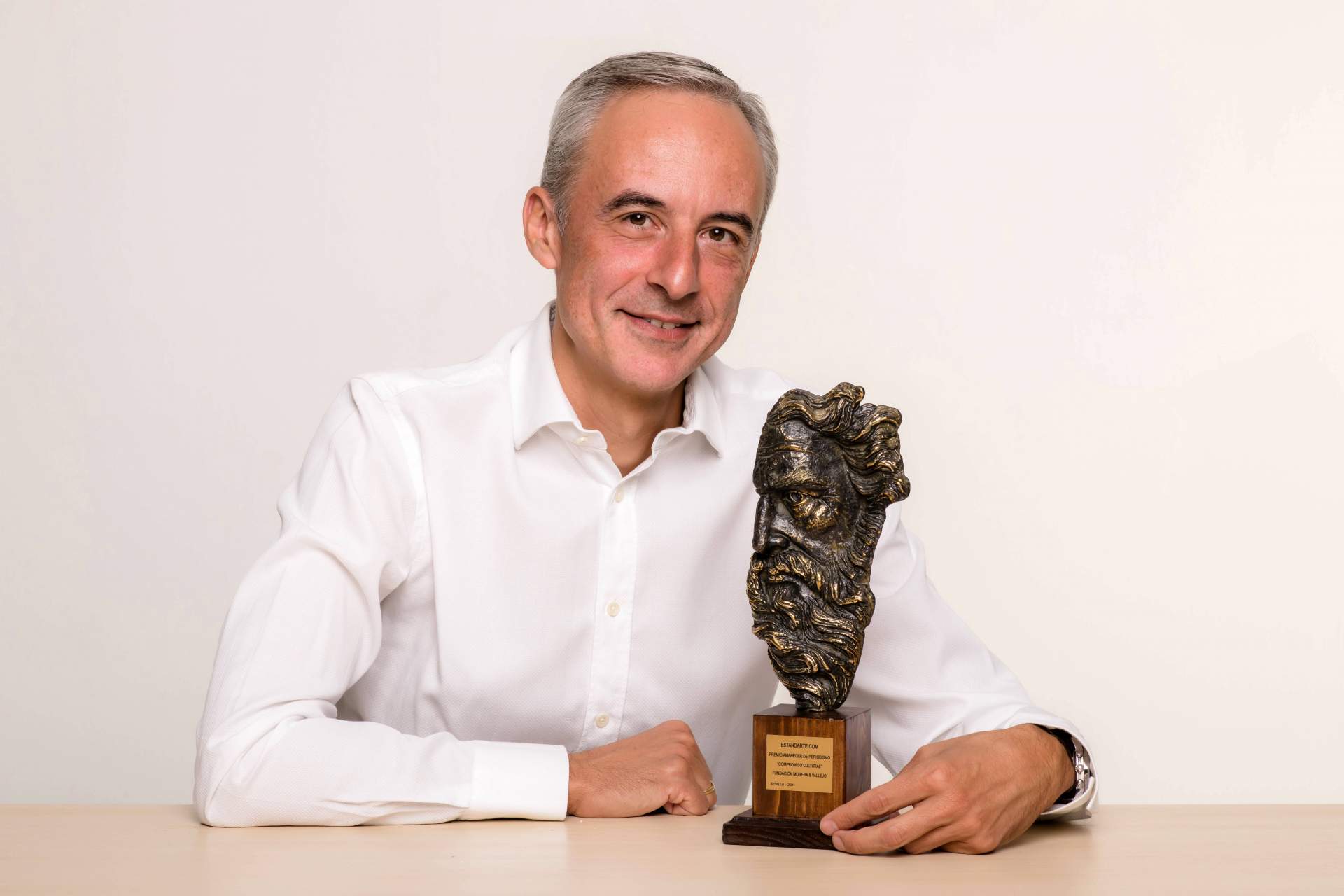 Jorge Segado, el fundador de Estandarte.com, ha ganado el Premio Amanecer de Periodismo