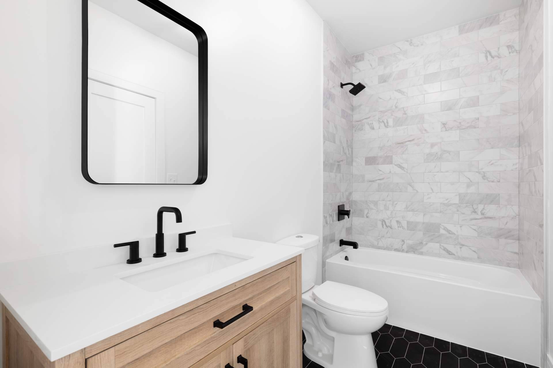 La empresa Reformas de Baños Madrid explica cómo modernizar un cuarto de baño