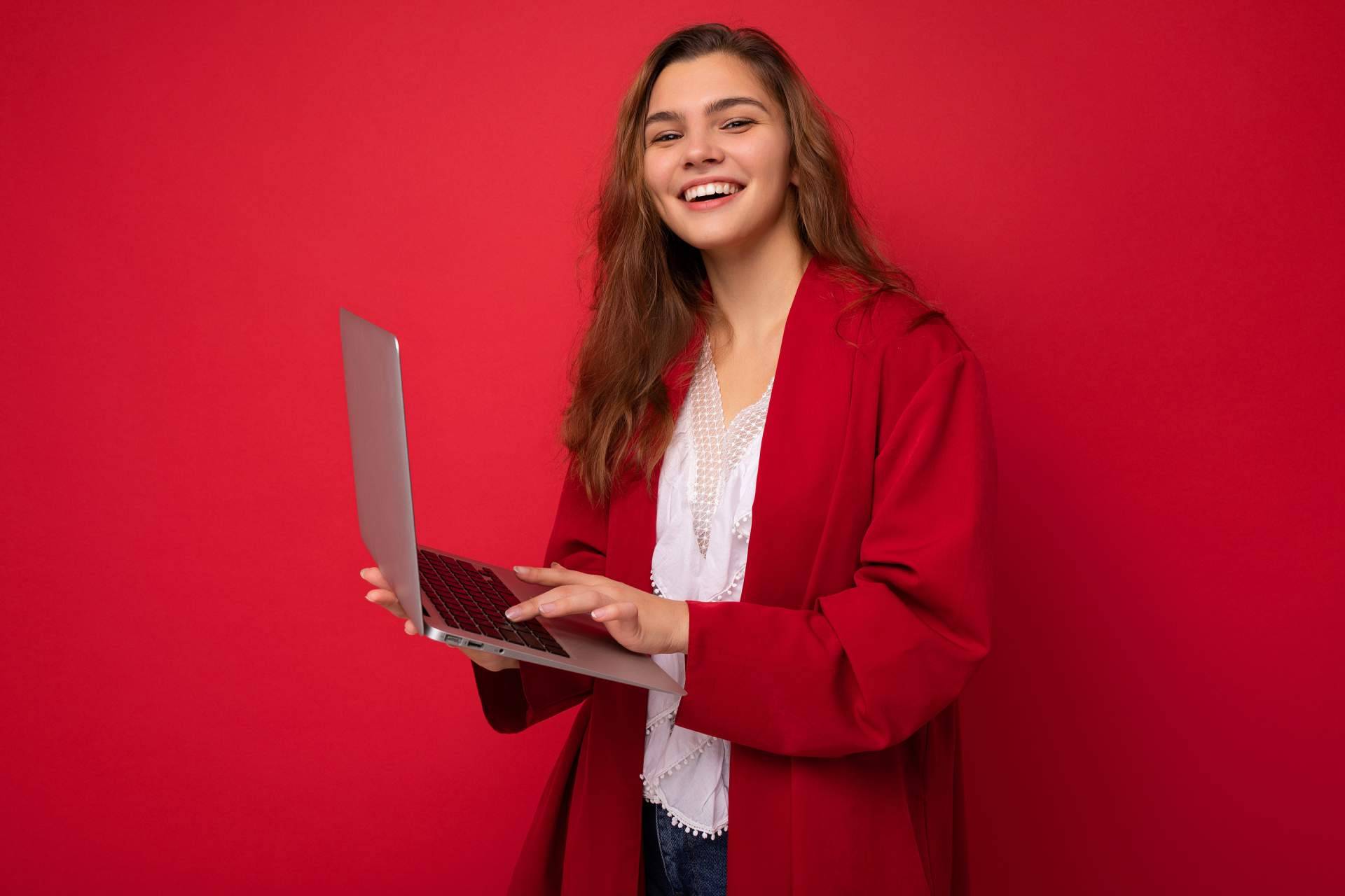 Autoescuelas 2000 y las ventajas de poder realizar la teórica online