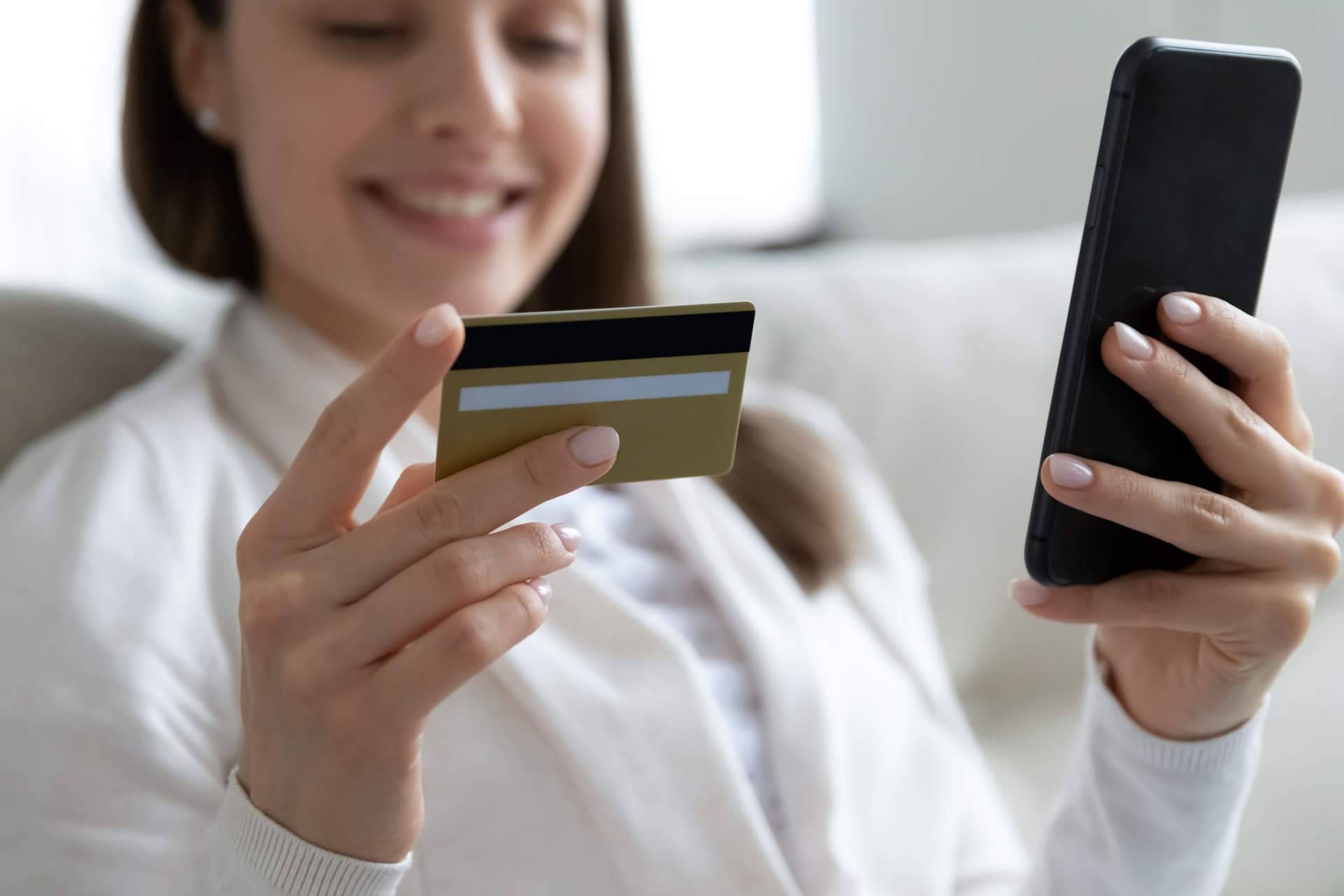 La sentencia de tarjetas revolving, con Área Jurídica Global