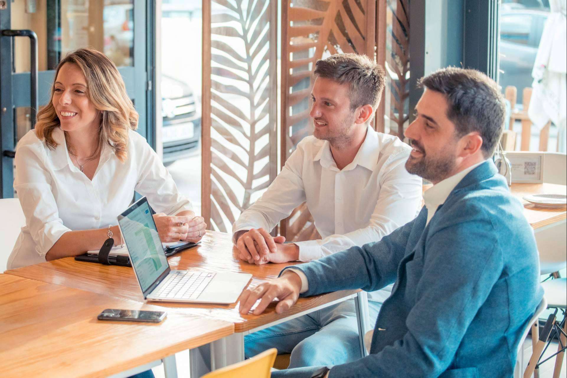 ¿Por qué es importante estructurar el equipo de trabajo de un restaurante? Smquatro