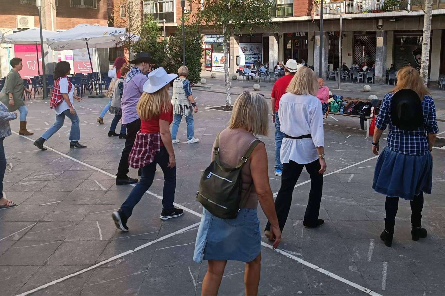 Asociación de Bailes de Salón Dance GM es un centro avalado que imparte los grados de evolución deportiva Line Dance