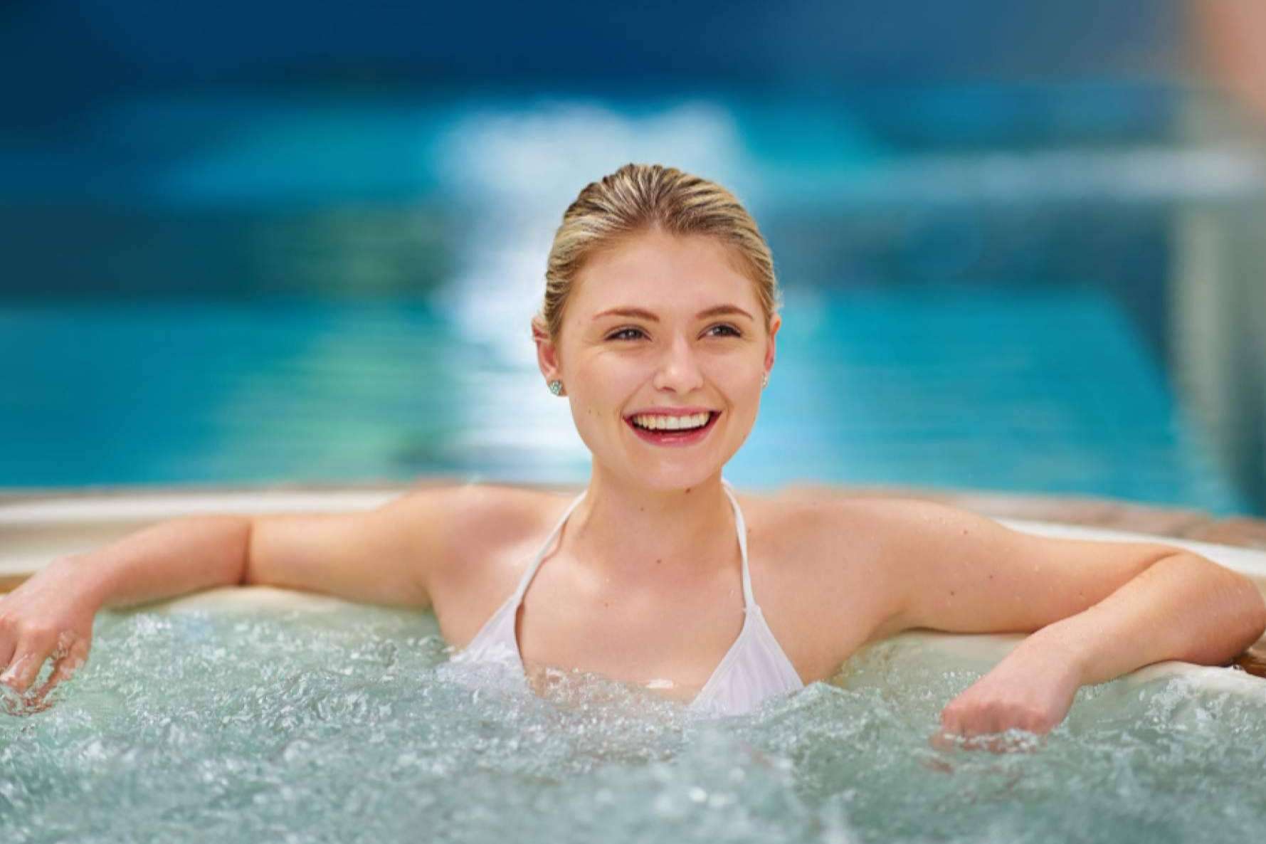 Hidroxury, una empresa especializada en el sector de la salud y el bienestar, proporciona un jacuzzi interior para cubrir todas las necesidades