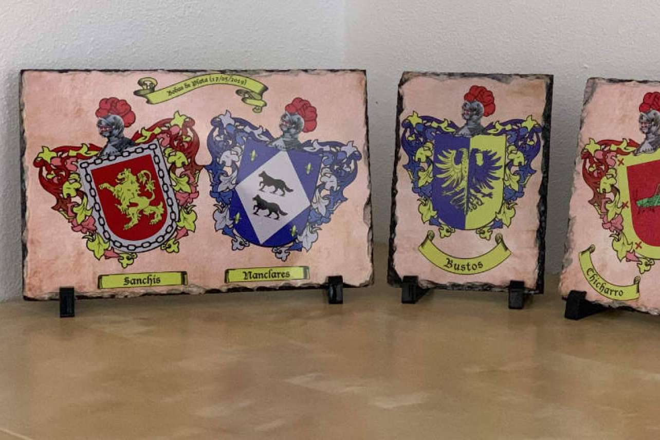 Escudos heráldicos familiares, el escudo de la familia disponible en Tienda Heráldica