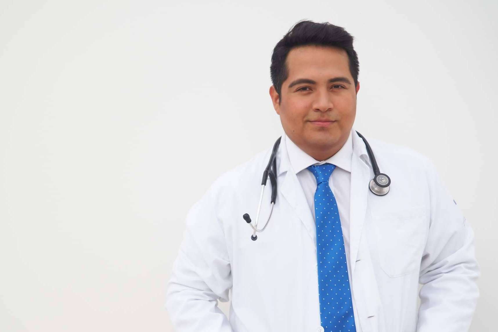 Realizarse un injerto capilar sin rapar de la mano del Instituto Médico Del Prado