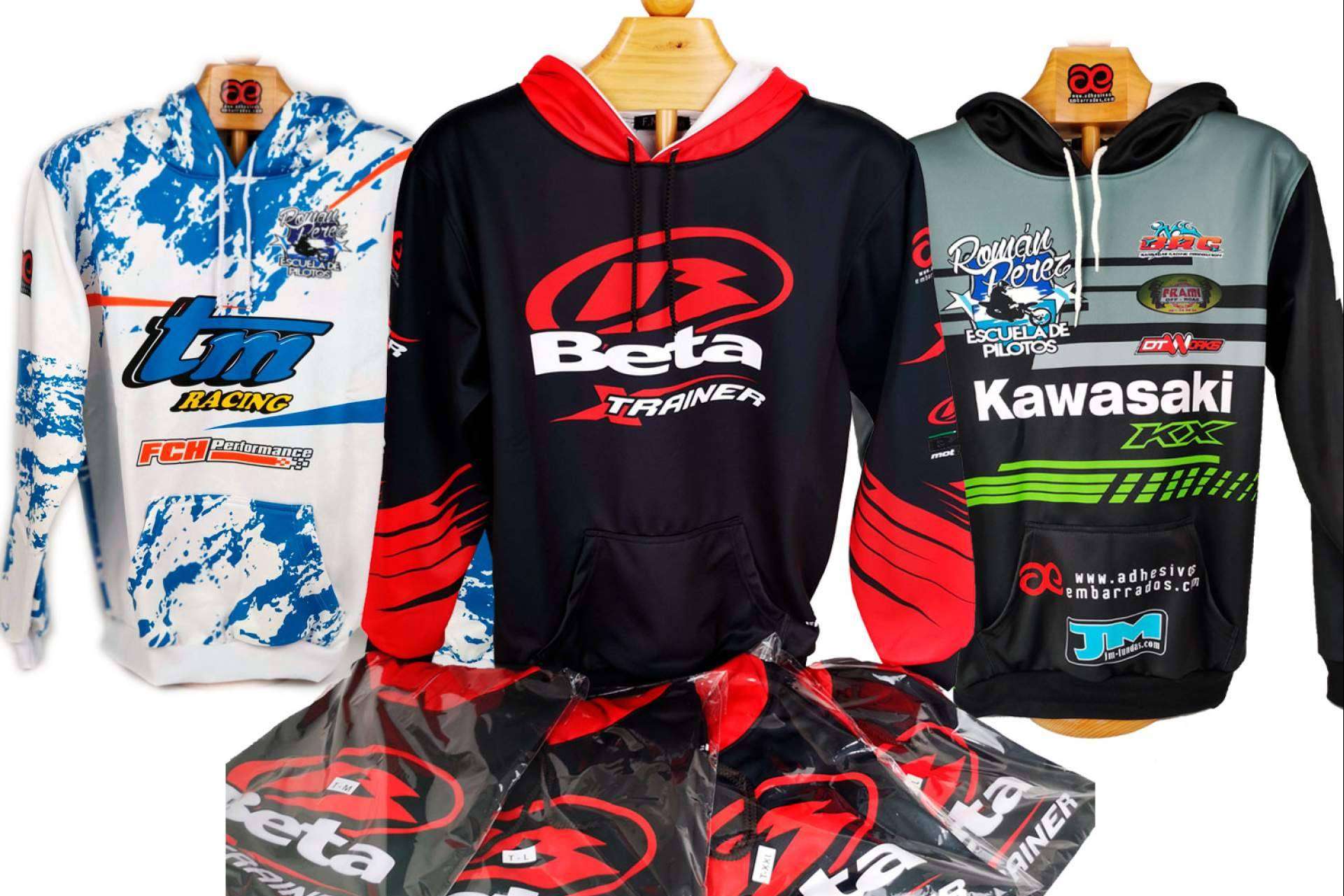 Sudaderas personalizadas para todos los deportes, de la mano de ADHESIVOSEMBARRADOS