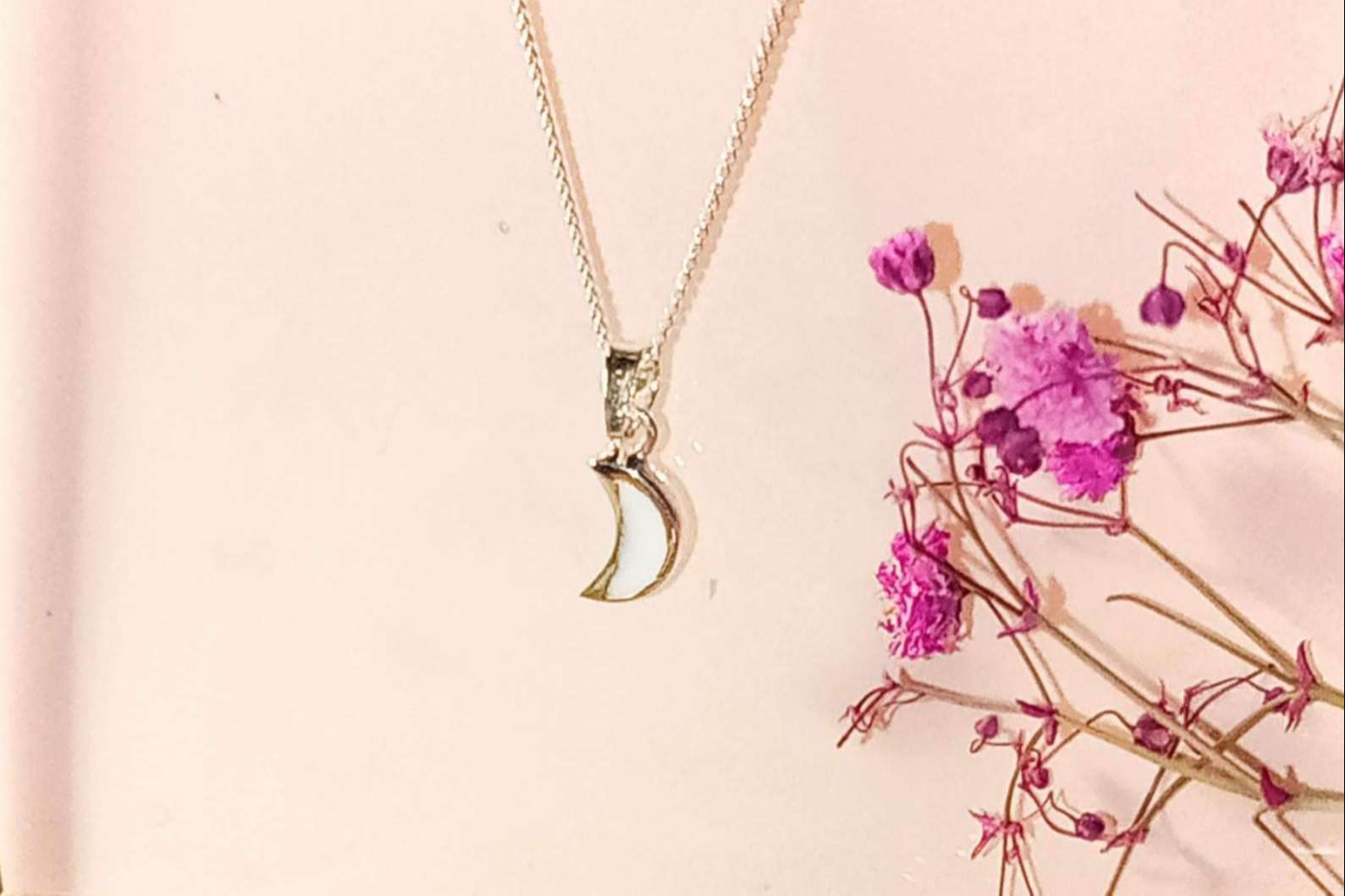 Joyas de leche materna, la obra de arte de Mamá de Lujo