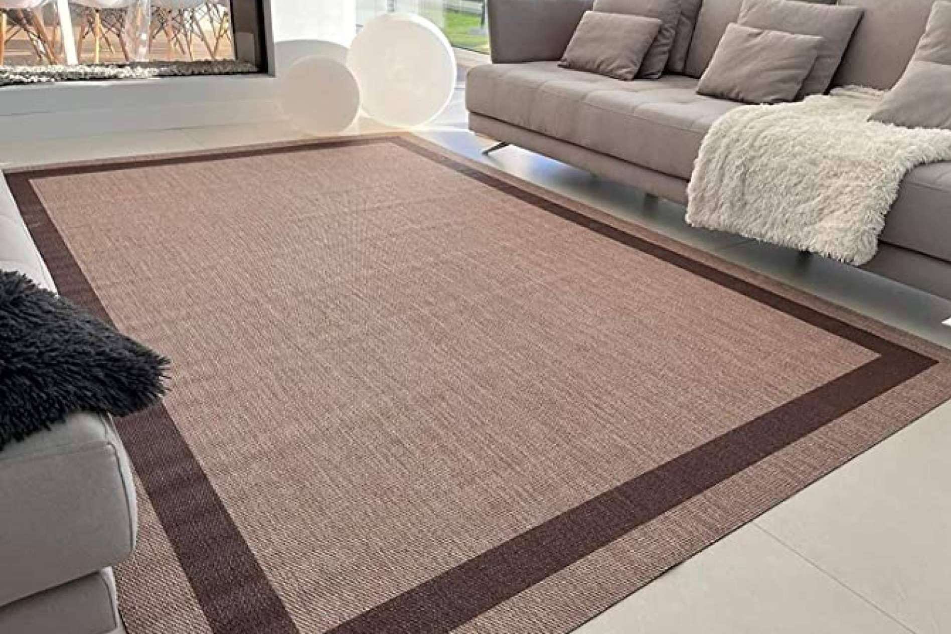 Todos los beneficios de las alfombras de interior y exterior hechas de bambú y vinilo