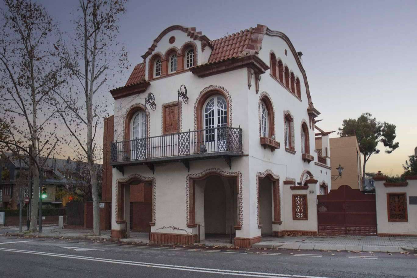 Finca Regia Real Estate, la inmobiliaria de fincas modernistas
