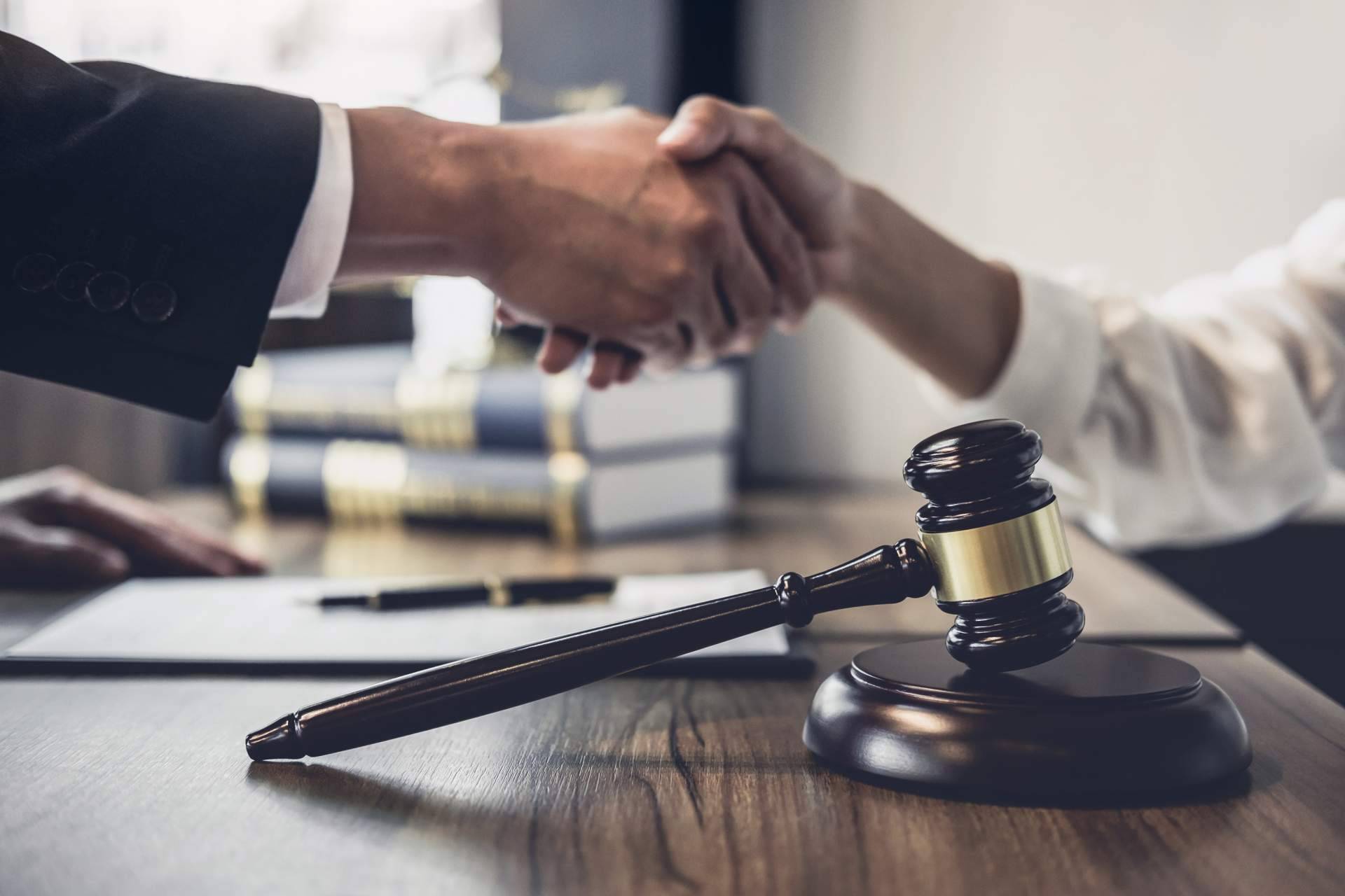 Los servicios que ofrece la plataforma Servicios Profesionales Online para despachos de abogados