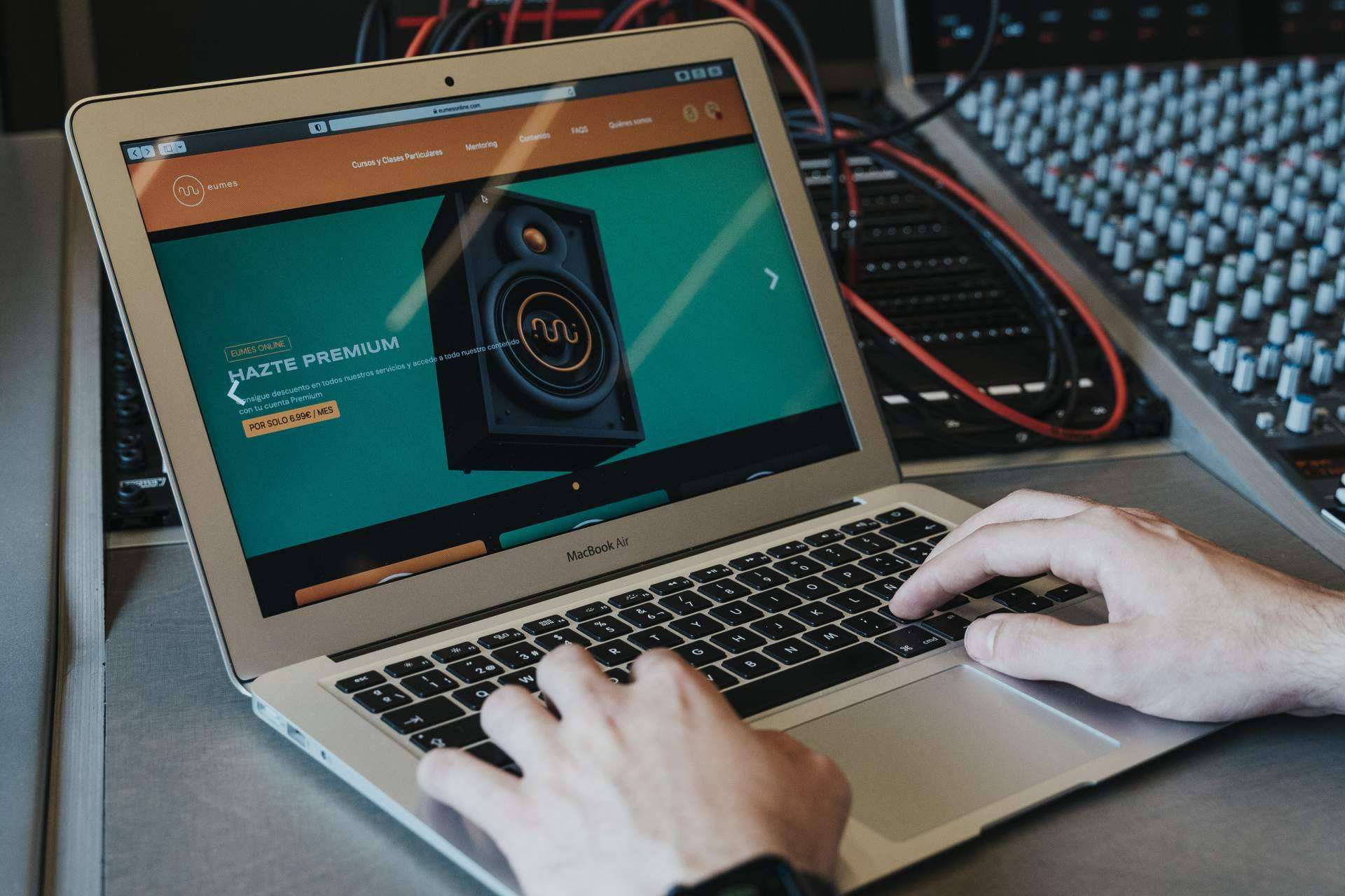 EUMES, ventajas de la formación musical online