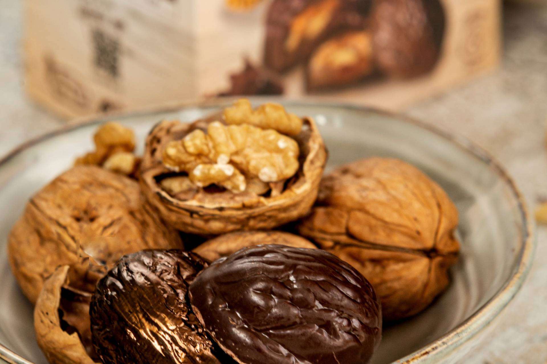 Nuche, la nueva marca de bombones de chocolate con forma de nuez que causa furor en Europa