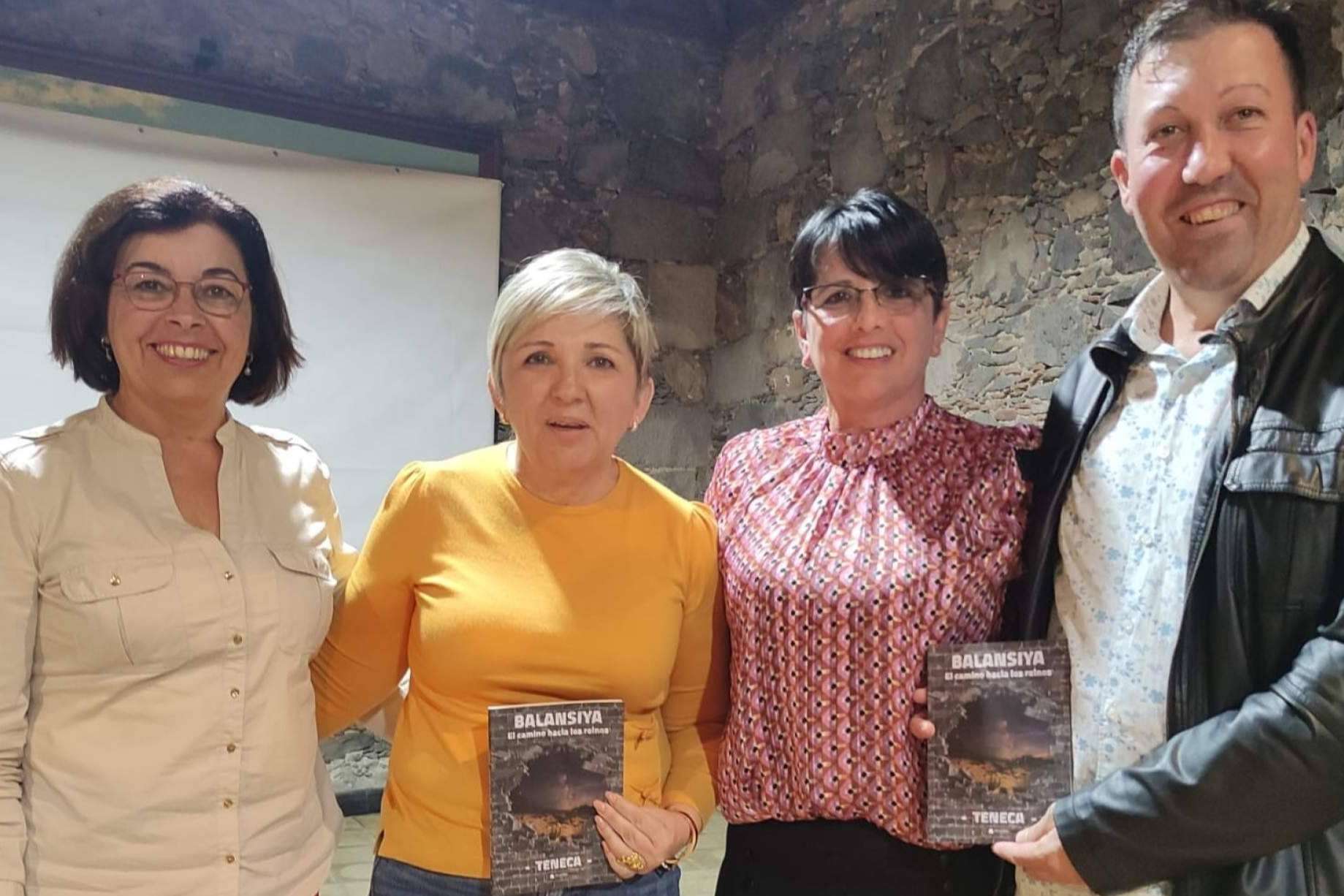 El Ayuntamiento de Buenavista del Norte promociona la cultura con la presentación de 'Balansiya, el camino hacia los reinos', de Teneca